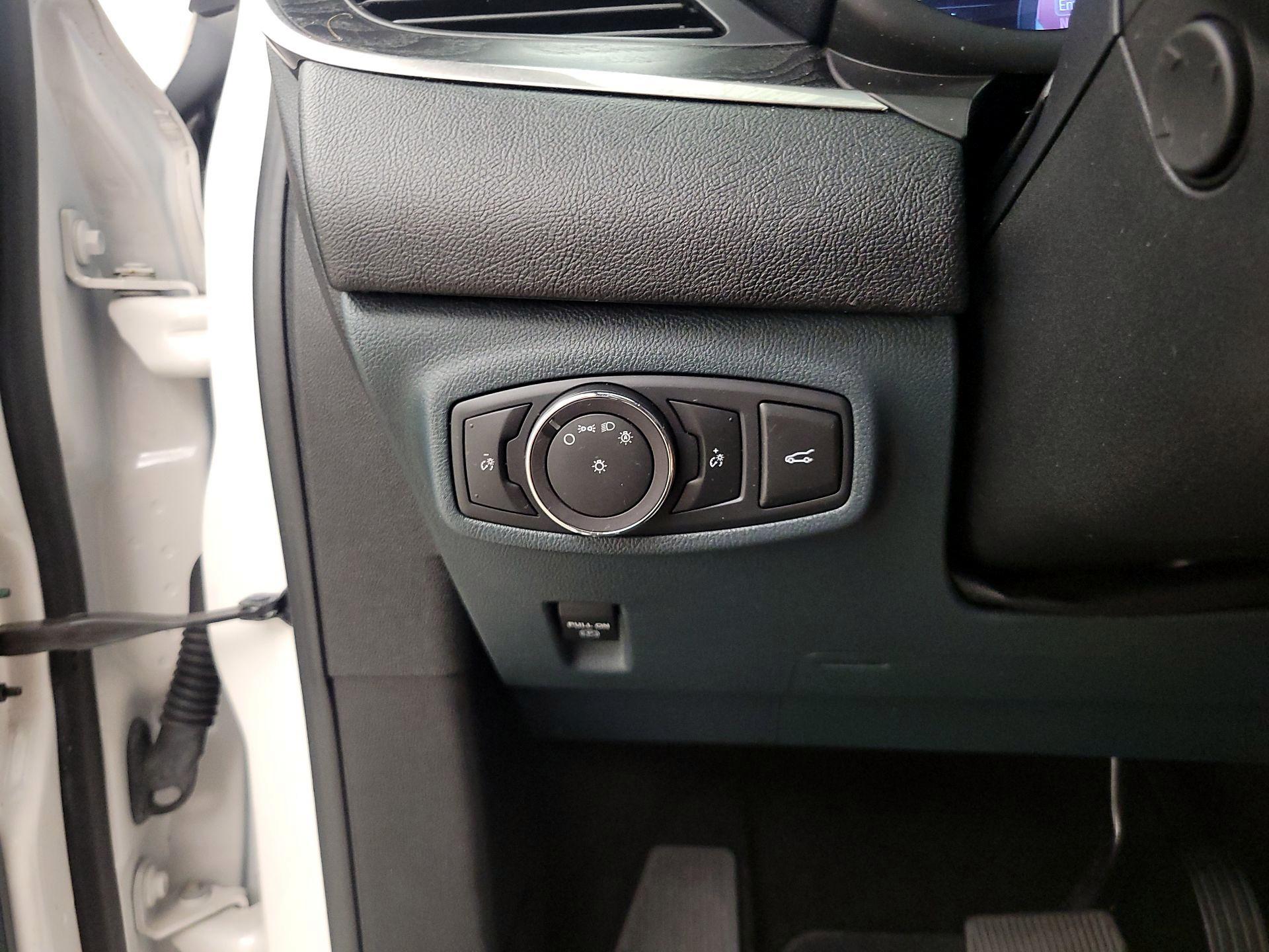 Thumbnail: 2019 Lincoln MKC - 13