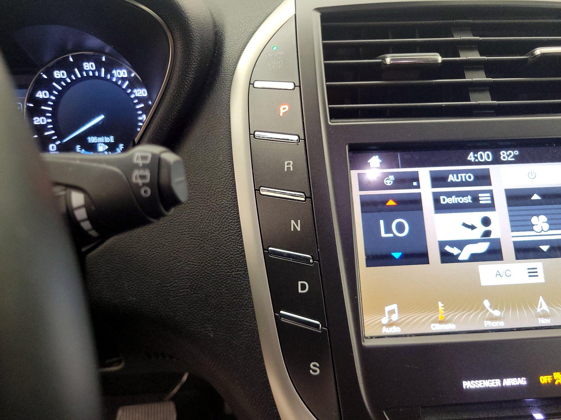 Thumbnail: 2019 Lincoln MKC - 18