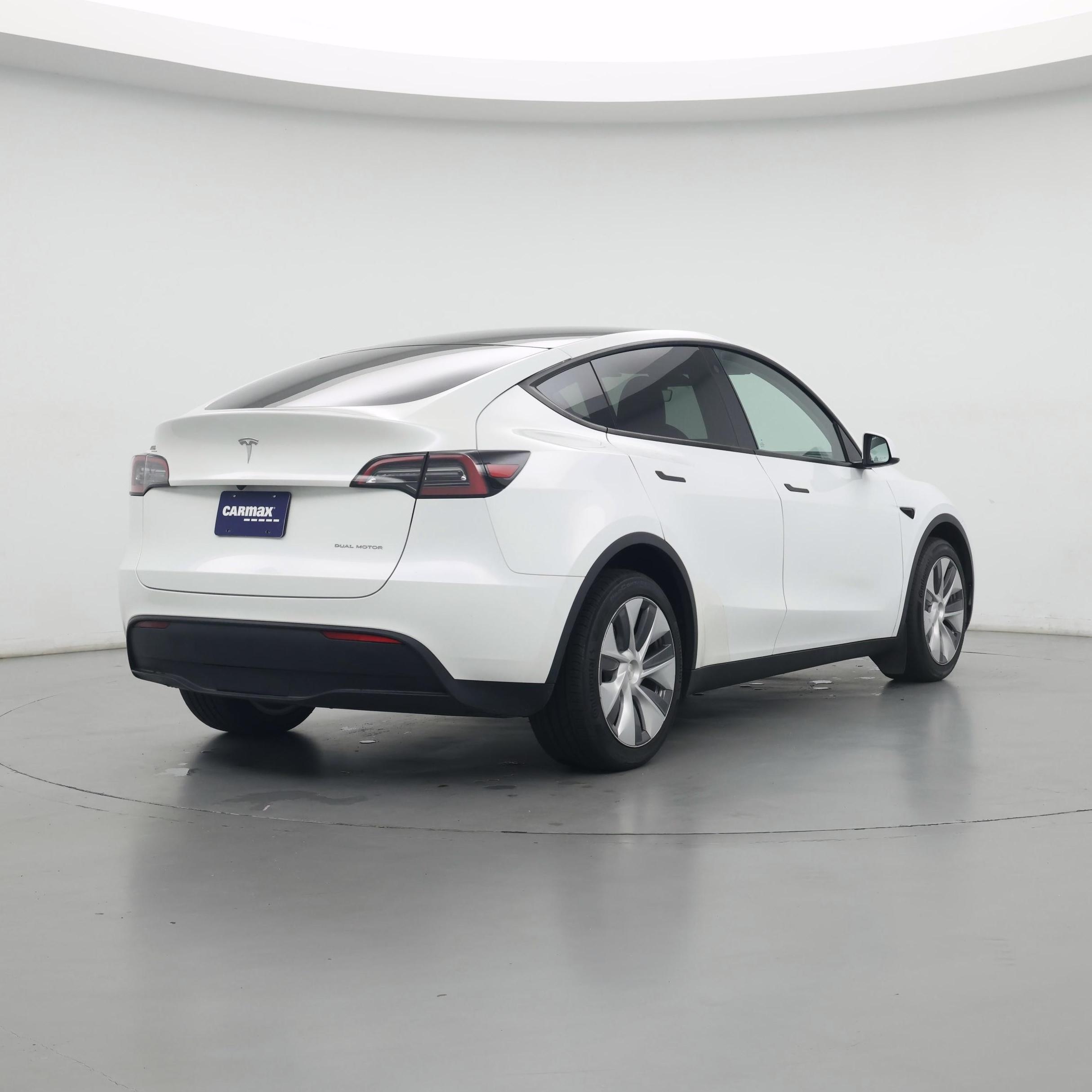 Thumbnail: 2023 Tesla Model Y - 8