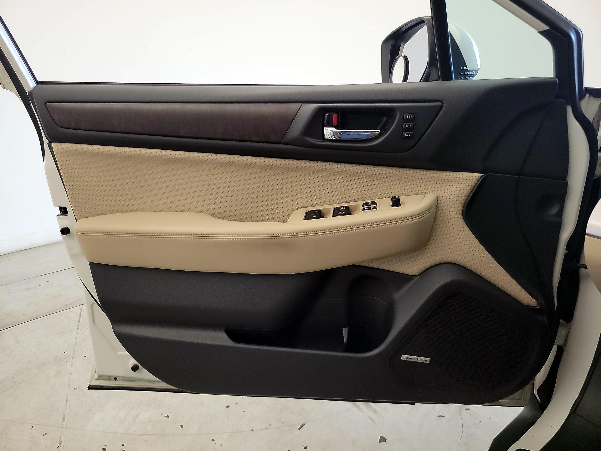 Thumbnail: 2015 Subaru Outback - 12