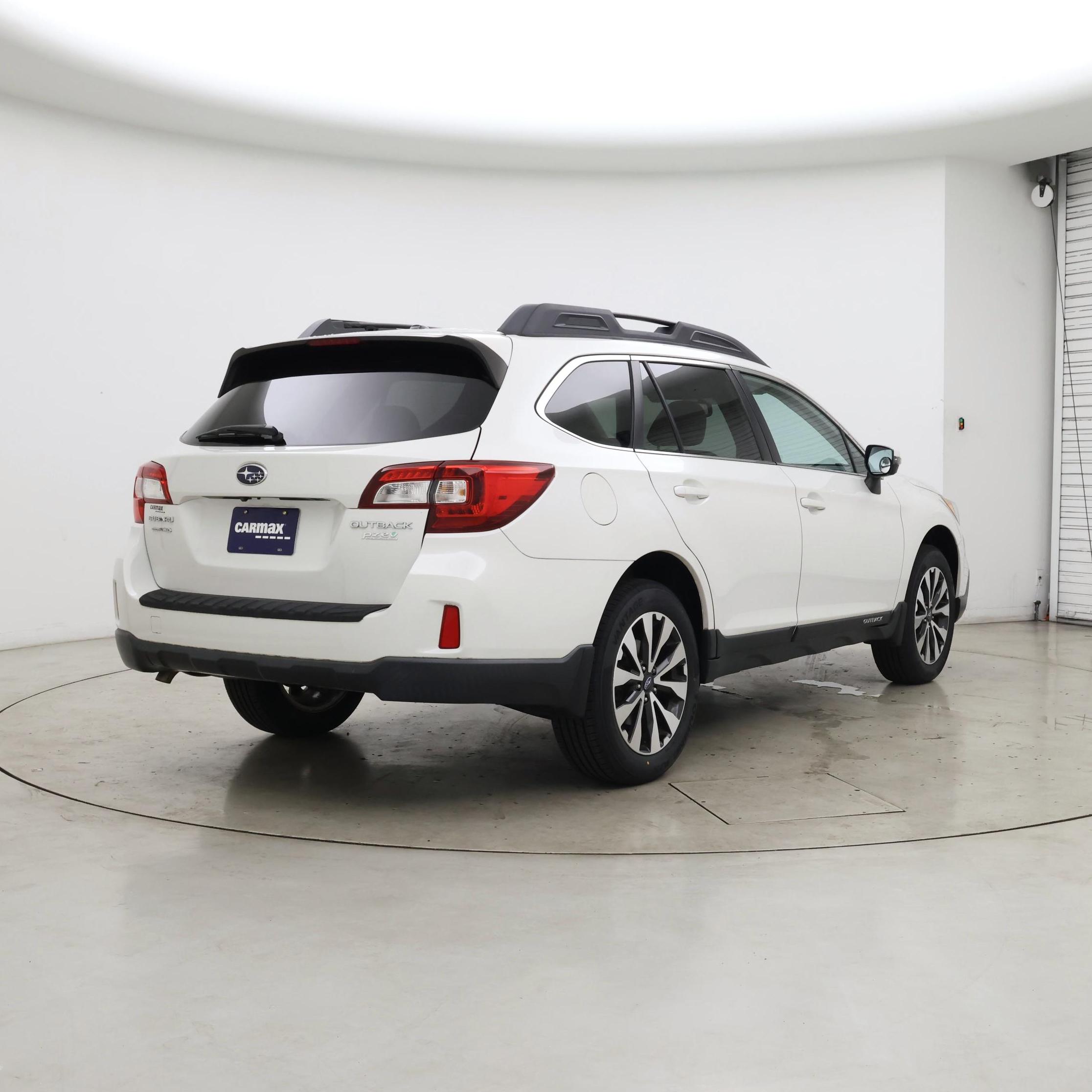 Thumbnail: 2015 Subaru Outback - 8