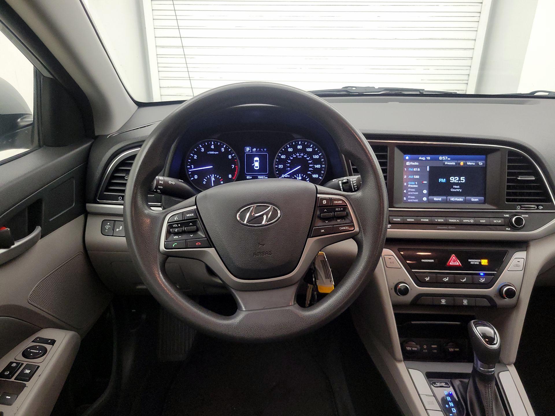 Thumbnail: 2018 Hyundai Elantra - 10