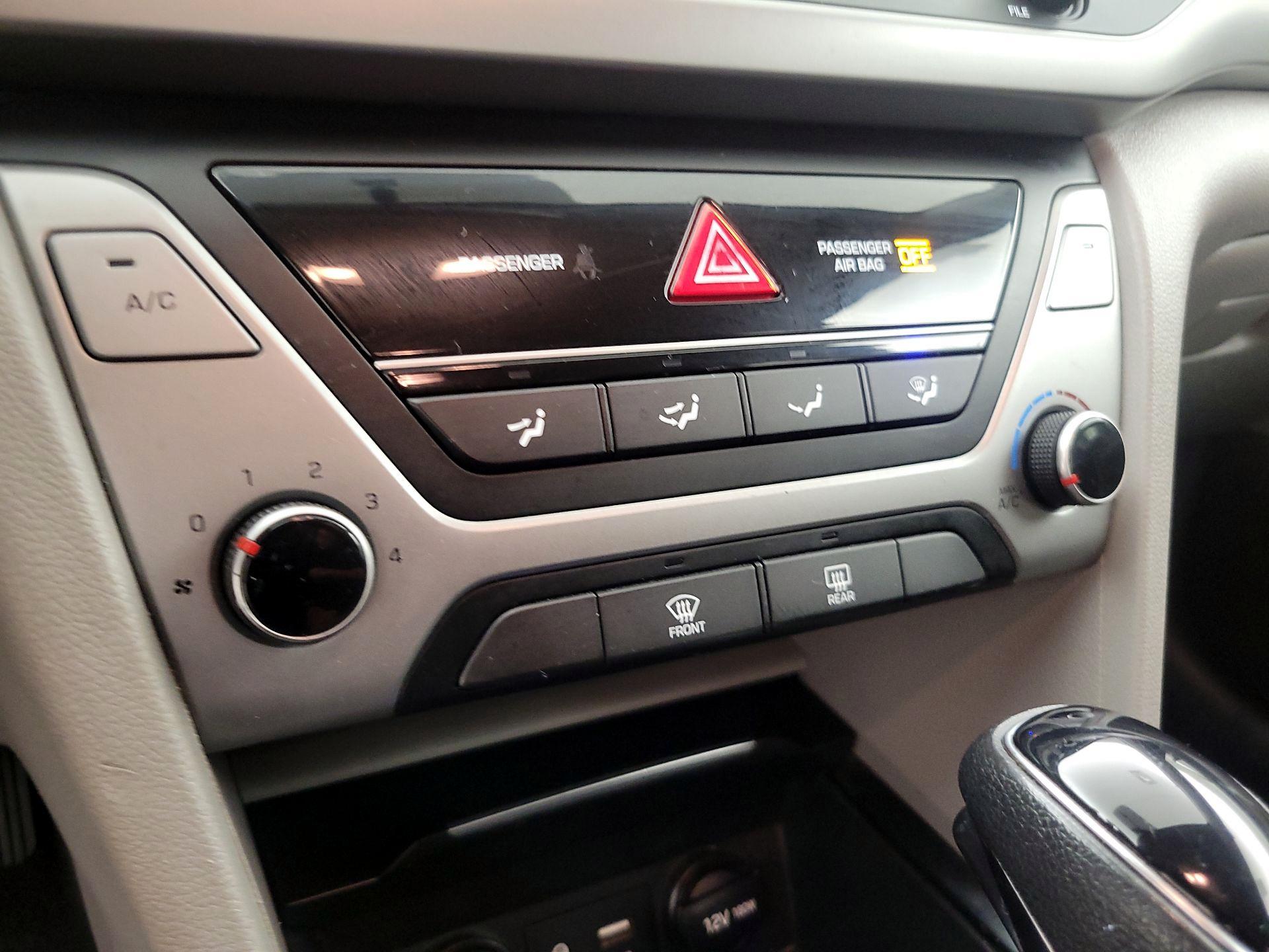 Thumbnail: 2018 Hyundai Elantra - 16