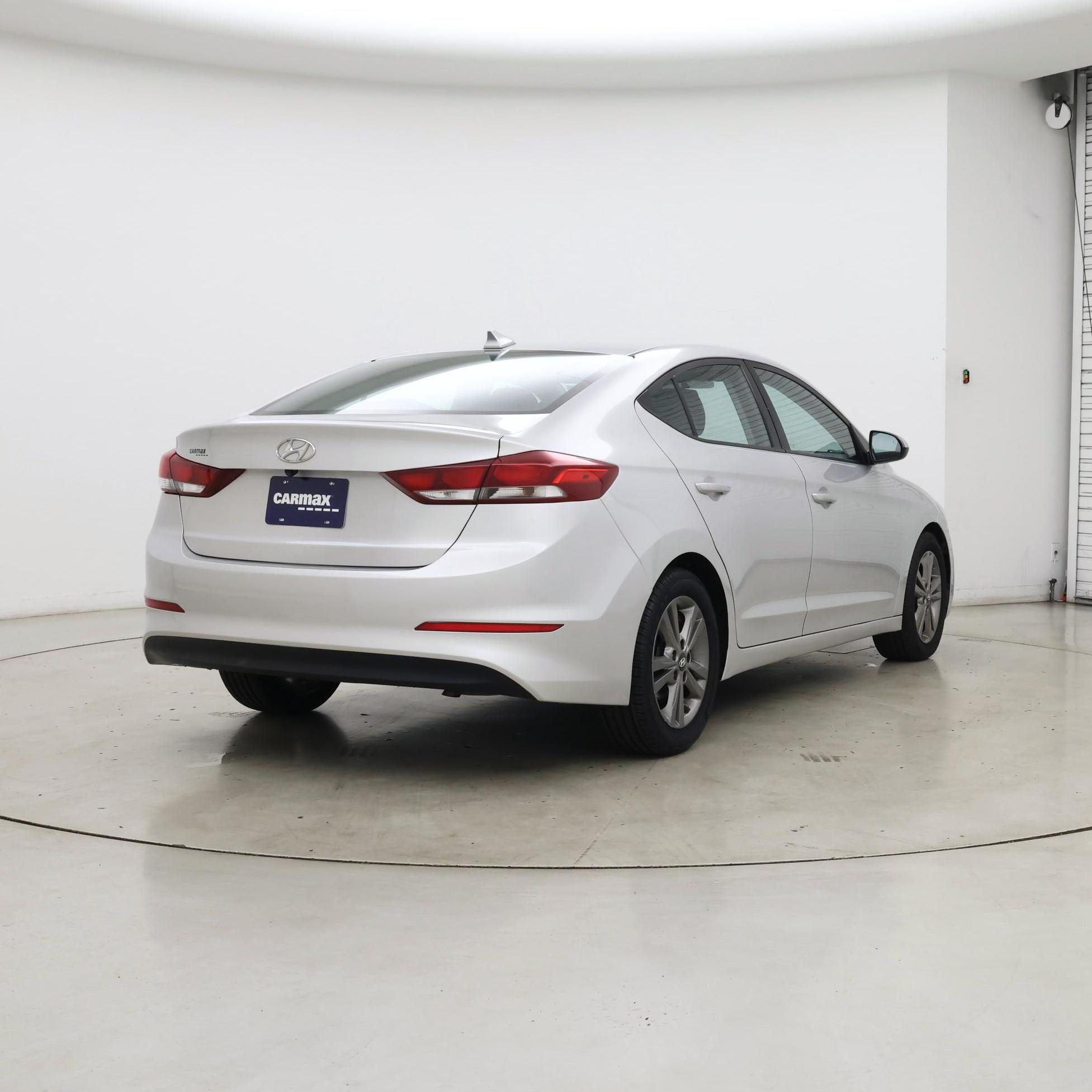 Thumbnail: 2018 Hyundai Elantra - 8