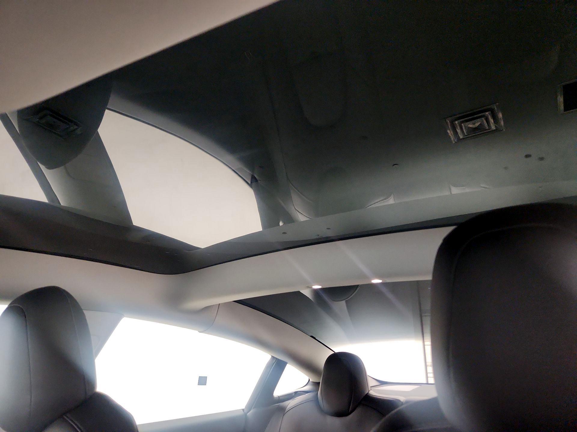 Thumbnail: 2022 Tesla Model 3 - 19