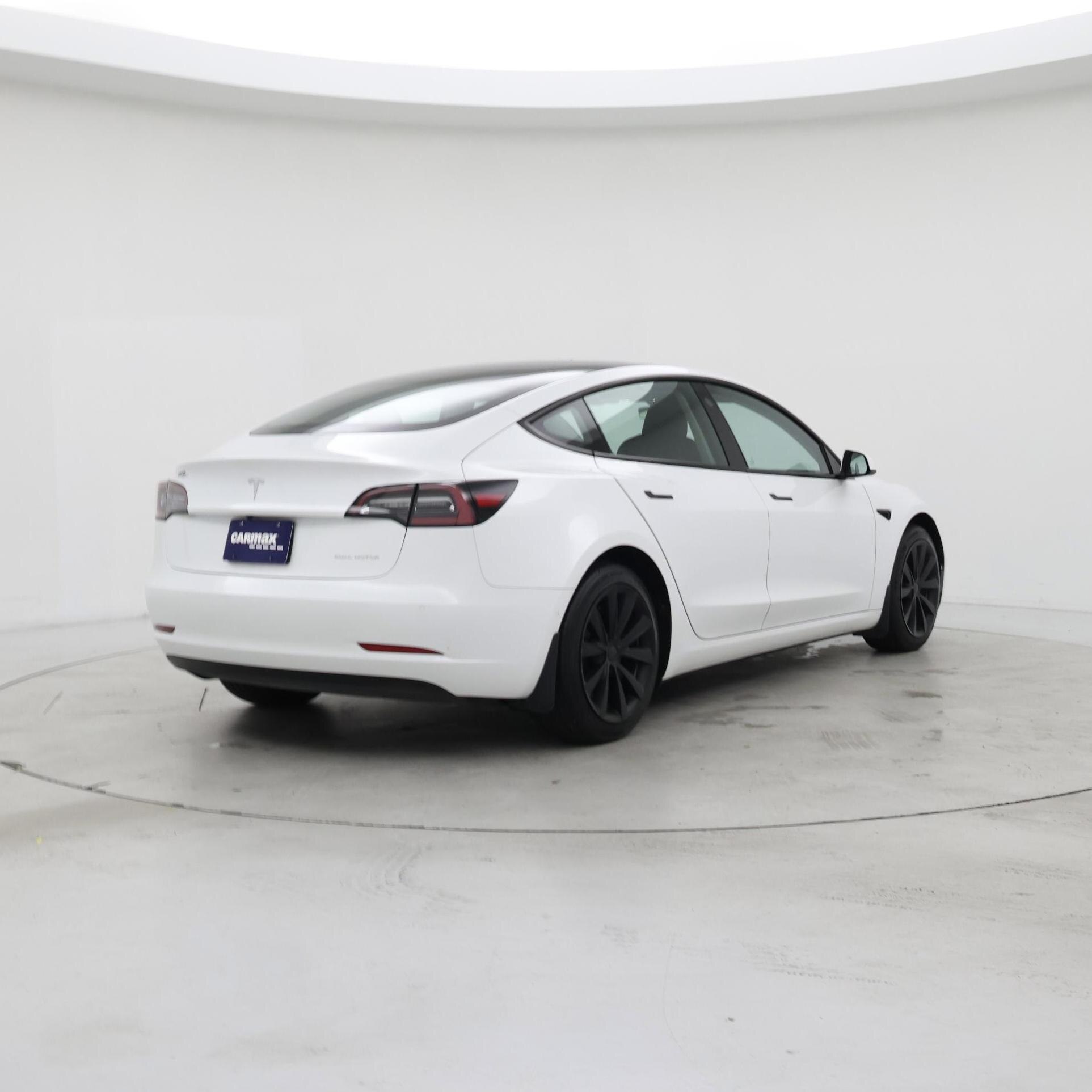 Thumbnail: 2022 Tesla Model 3 - 8