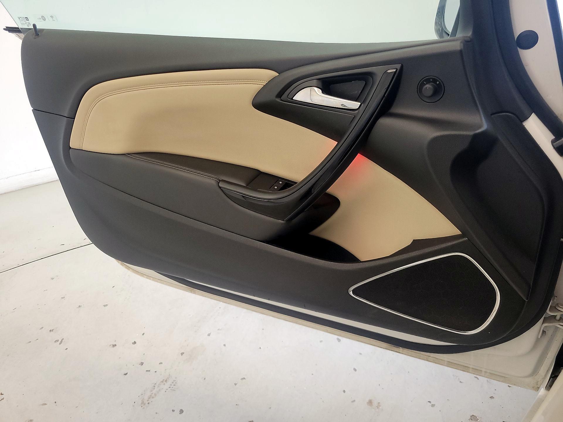 Thumbnail: 2018 Buick Cascada - 12