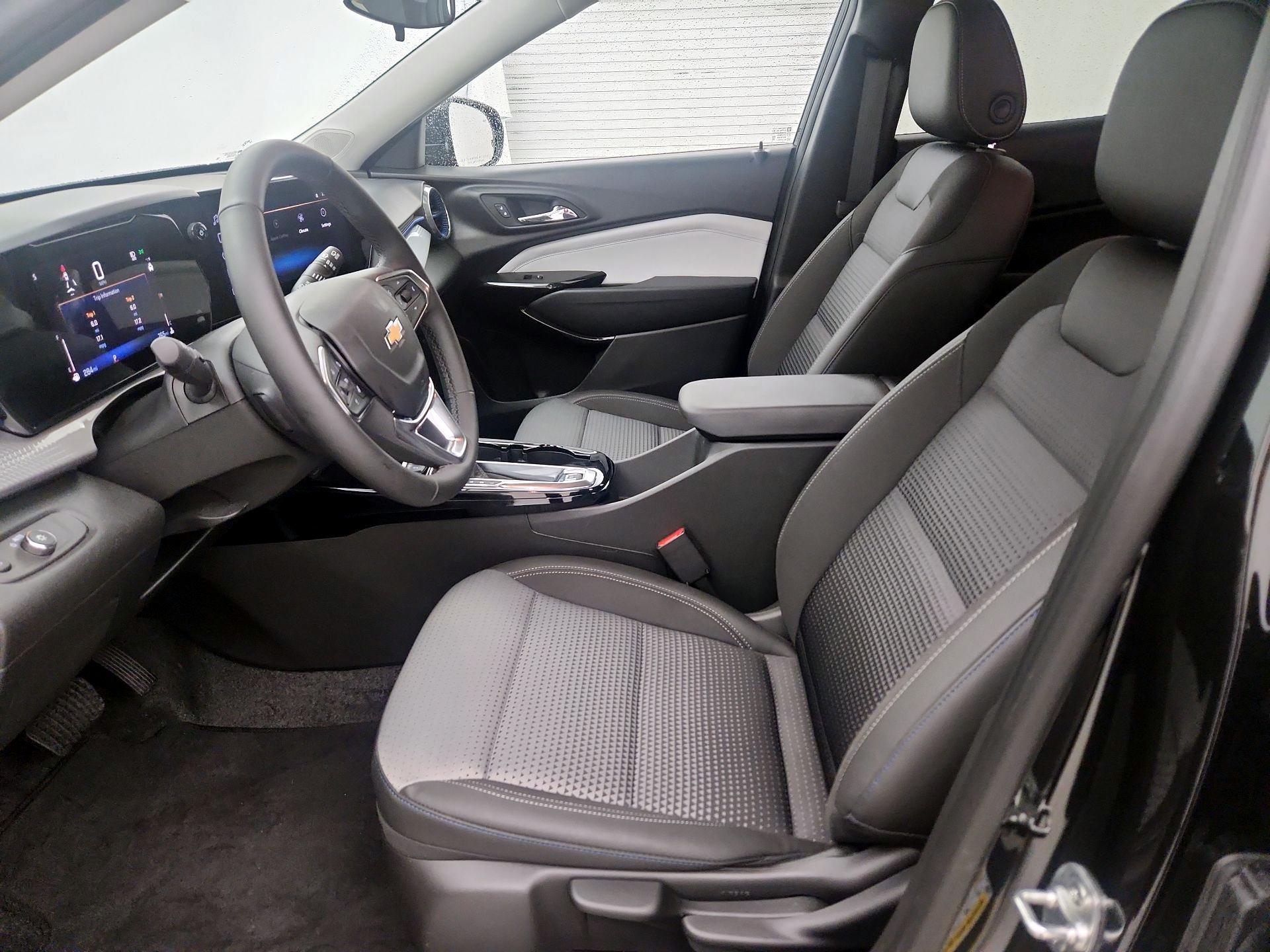 Thumbnail: 2024 Chevrolet Trax - 11