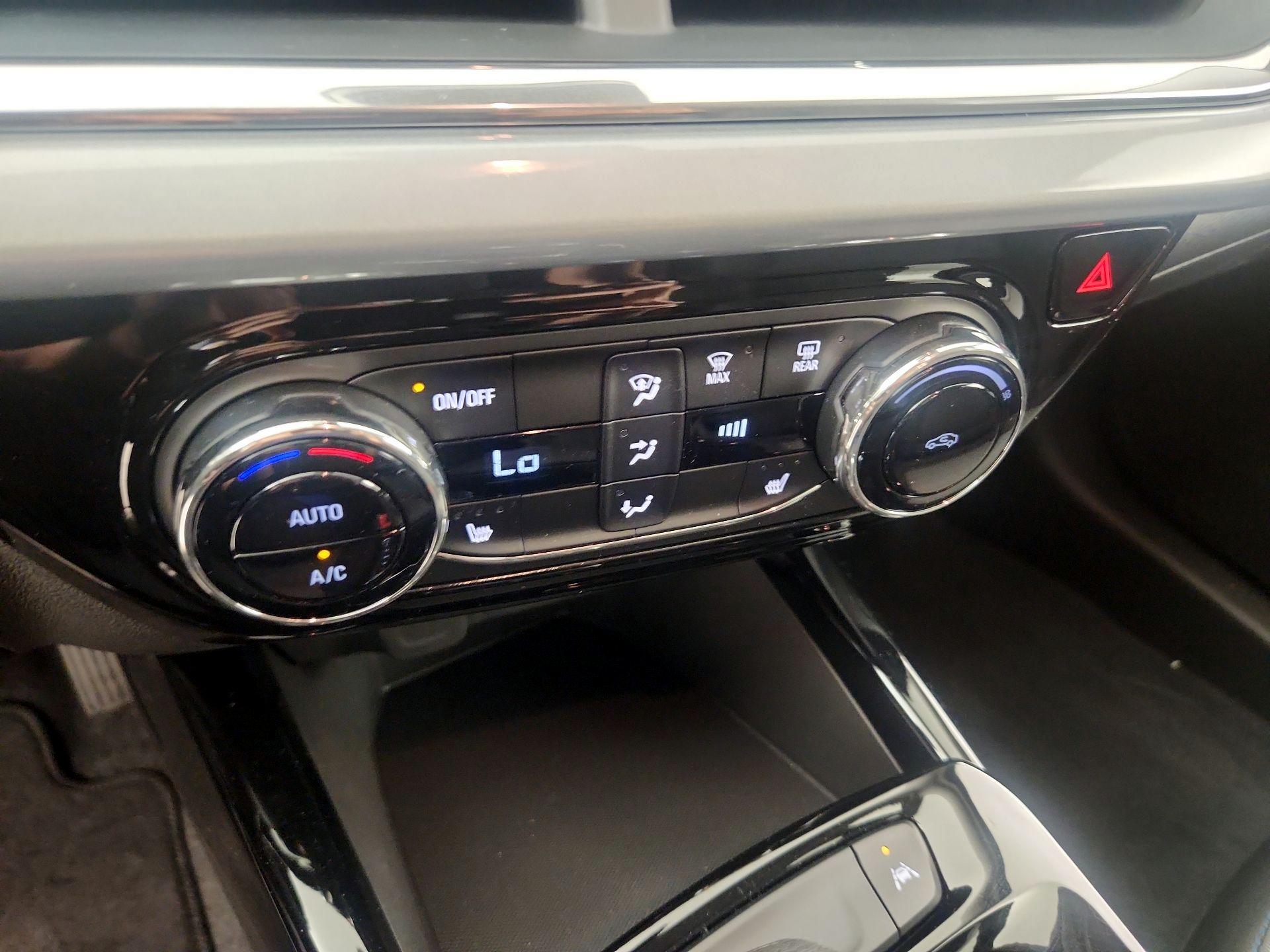Thumbnail: 2024 Chevrolet Trax - 16