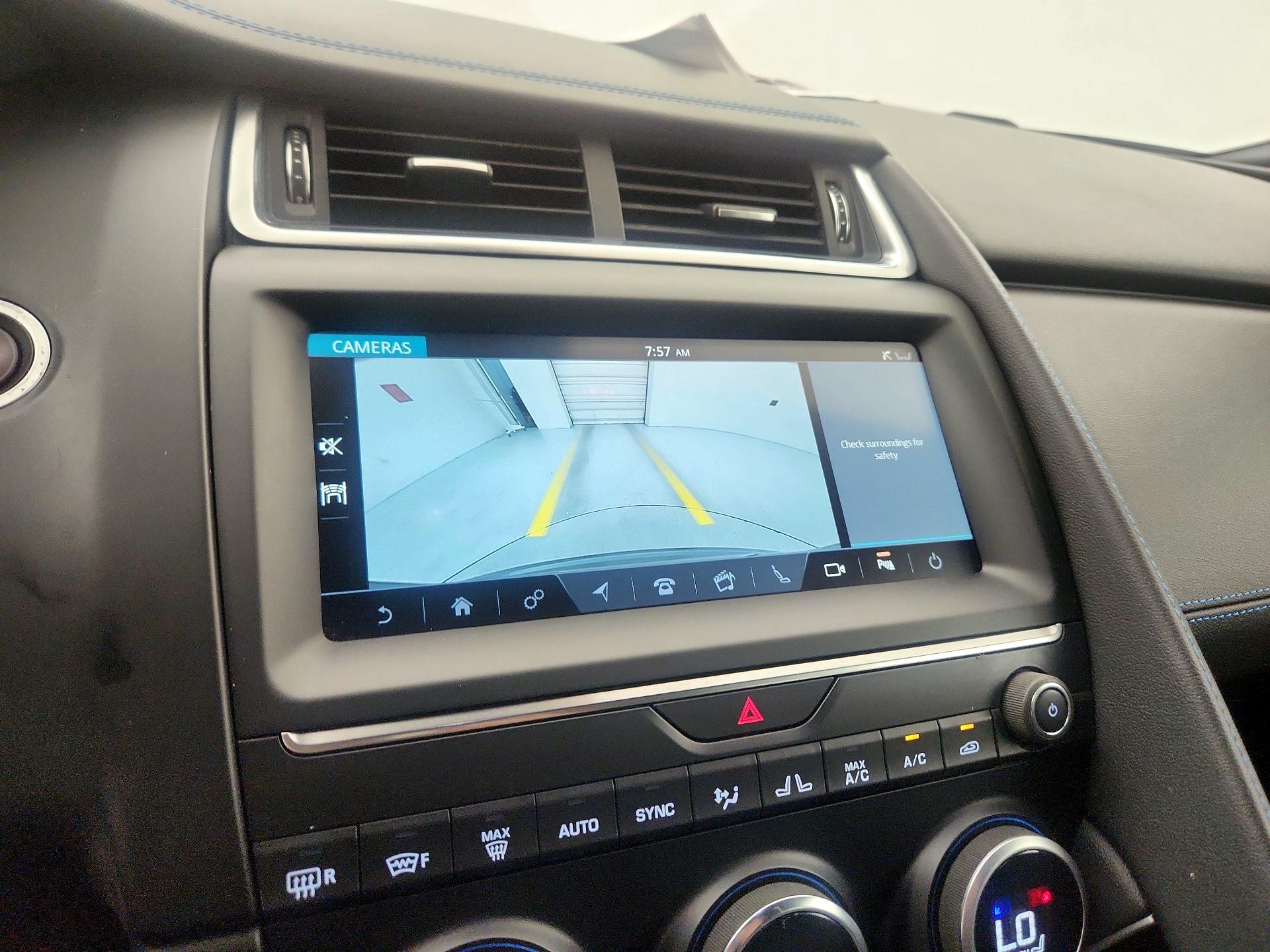 Thumbnail: 2020 Jaguar E-Pace - 15