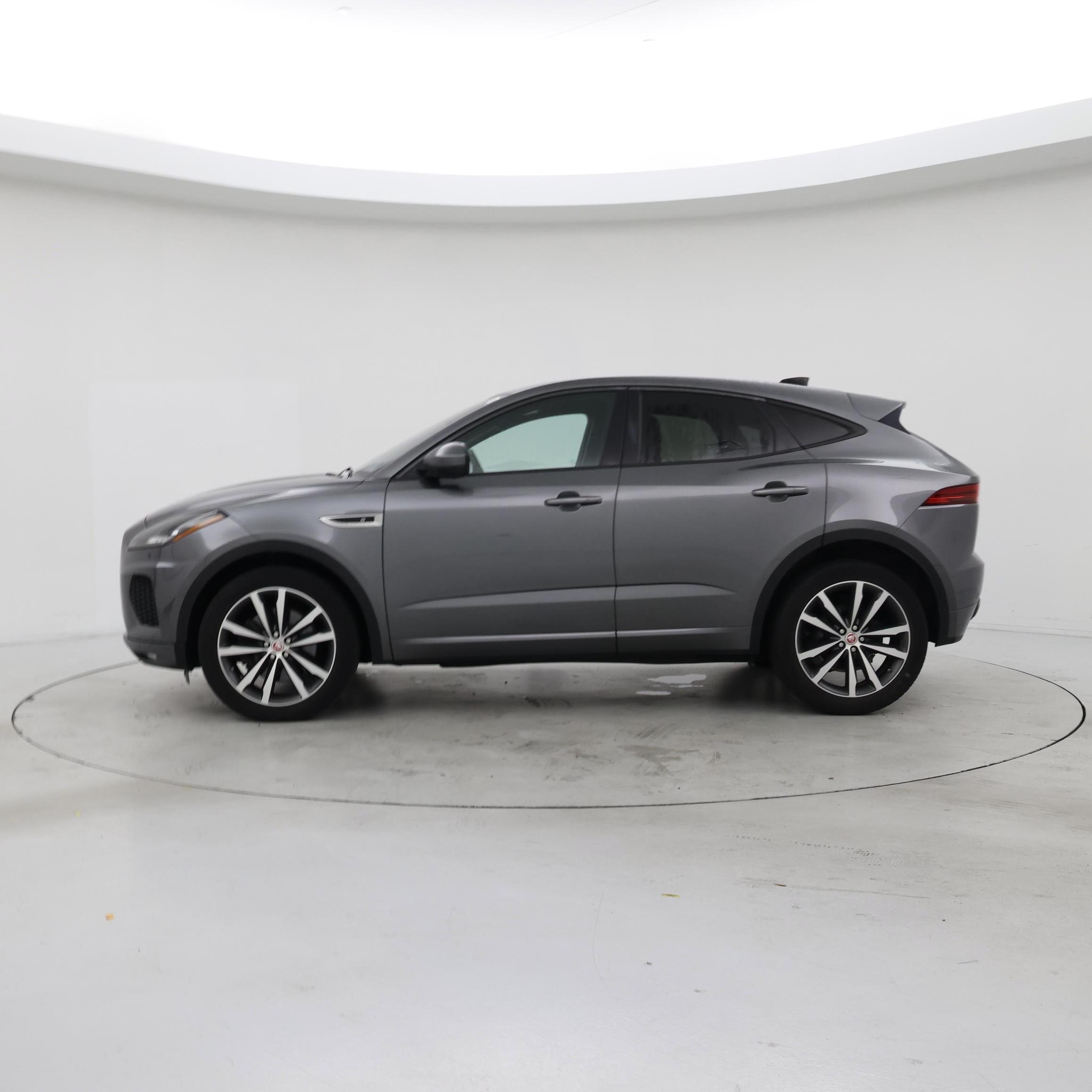 Thumbnail: 2020 Jaguar E-Pace - 3