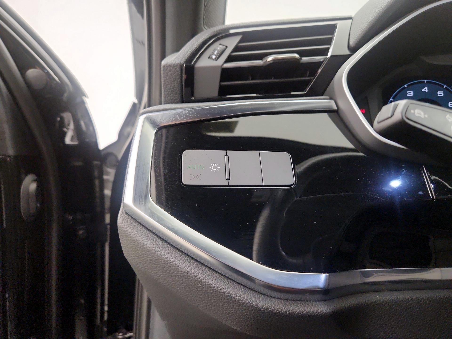 Thumbnail: 2022 Audi Q3 - 13