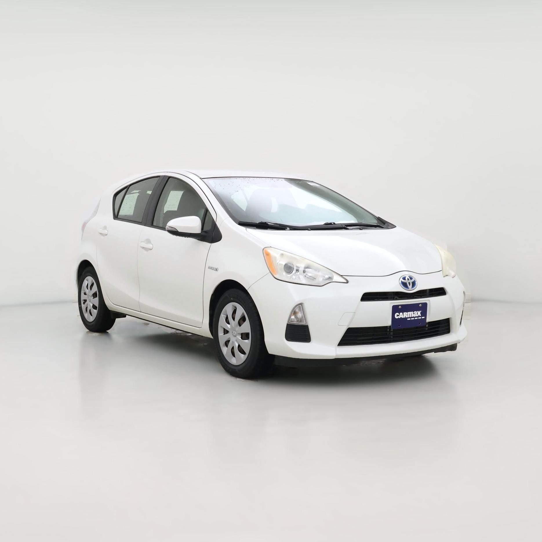 Thumbnail: 2014 Toyota Prius c - 1
