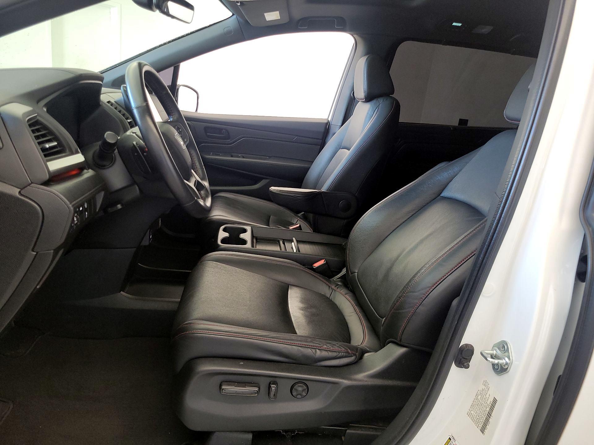 Thumbnail: 2023 Honda Odyssey - 11