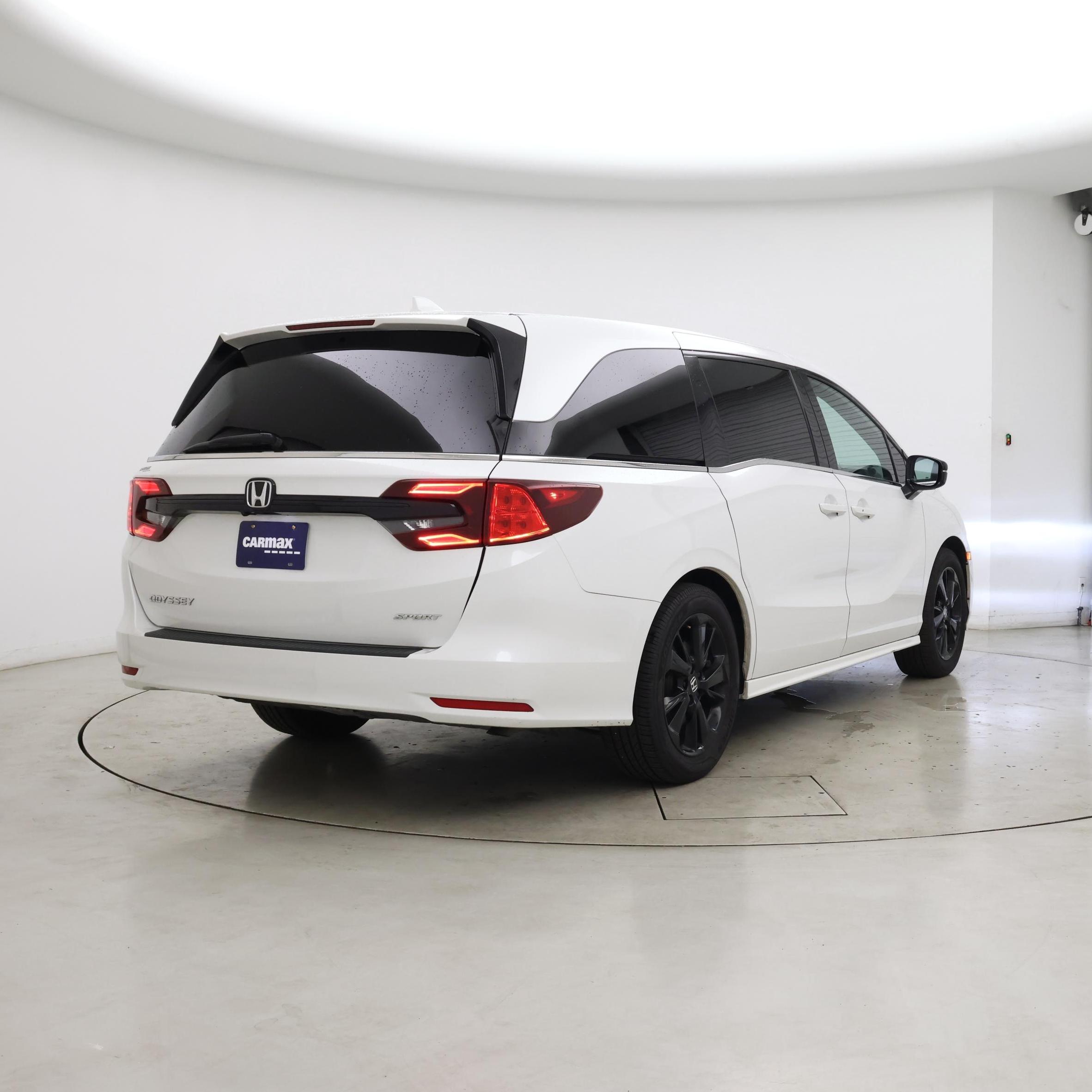 Thumbnail: 2023 Honda Odyssey - 8