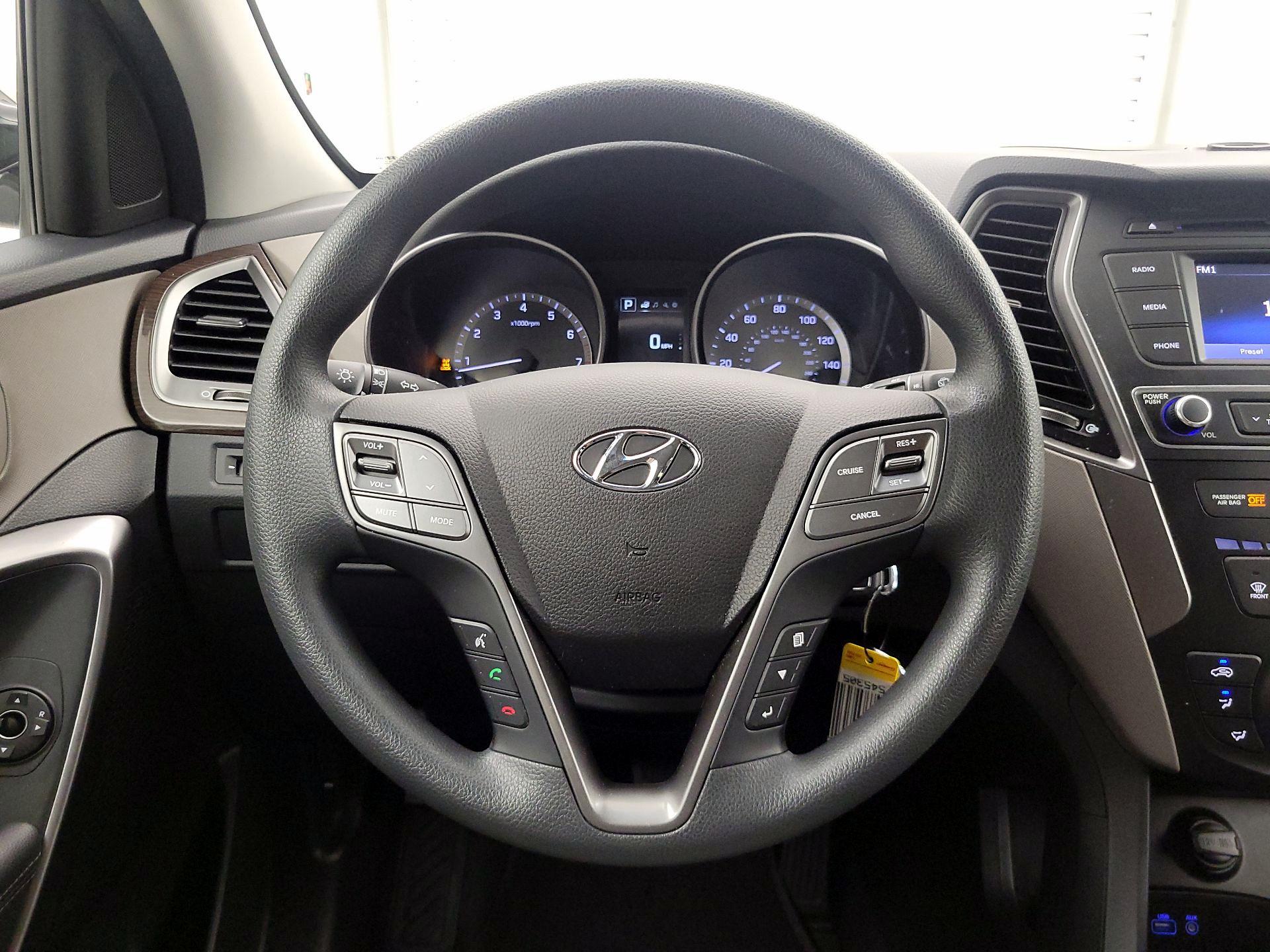 Thumbnail: 2018 Hyundai Santa Fe - 10