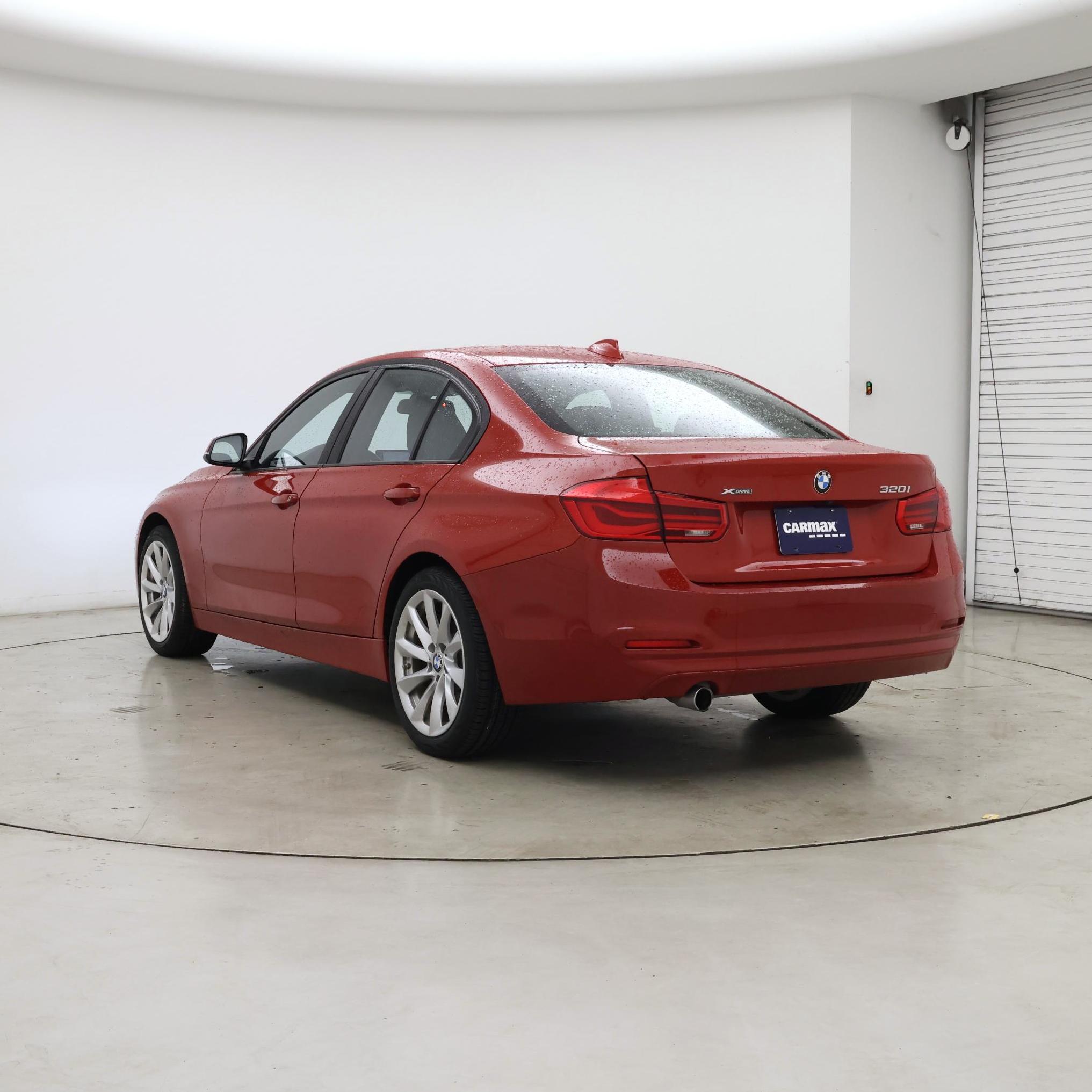 Thumbnail: 2018 BMW 3 Series - 2