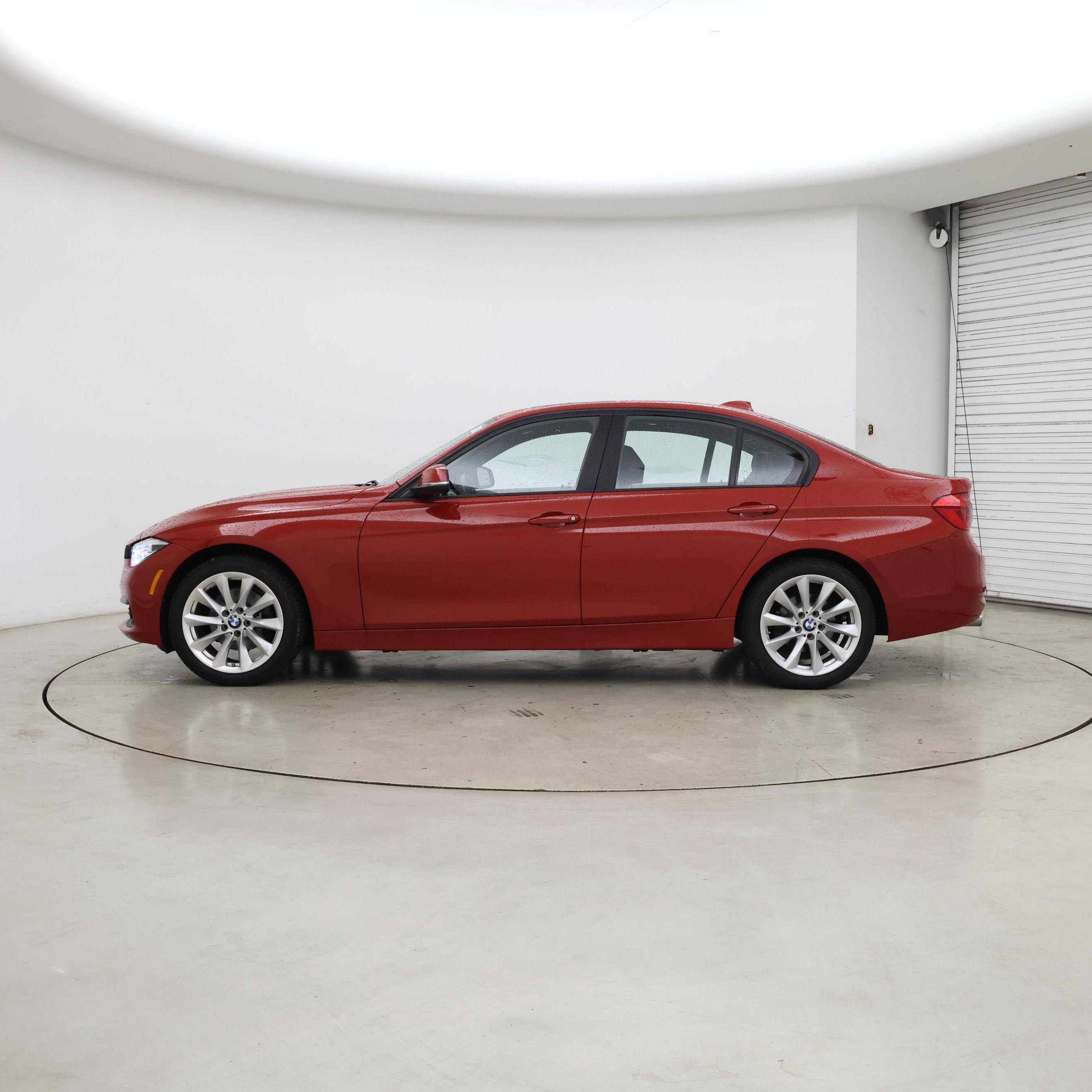 Thumbnail: 2018 BMW 3 Series - 3
