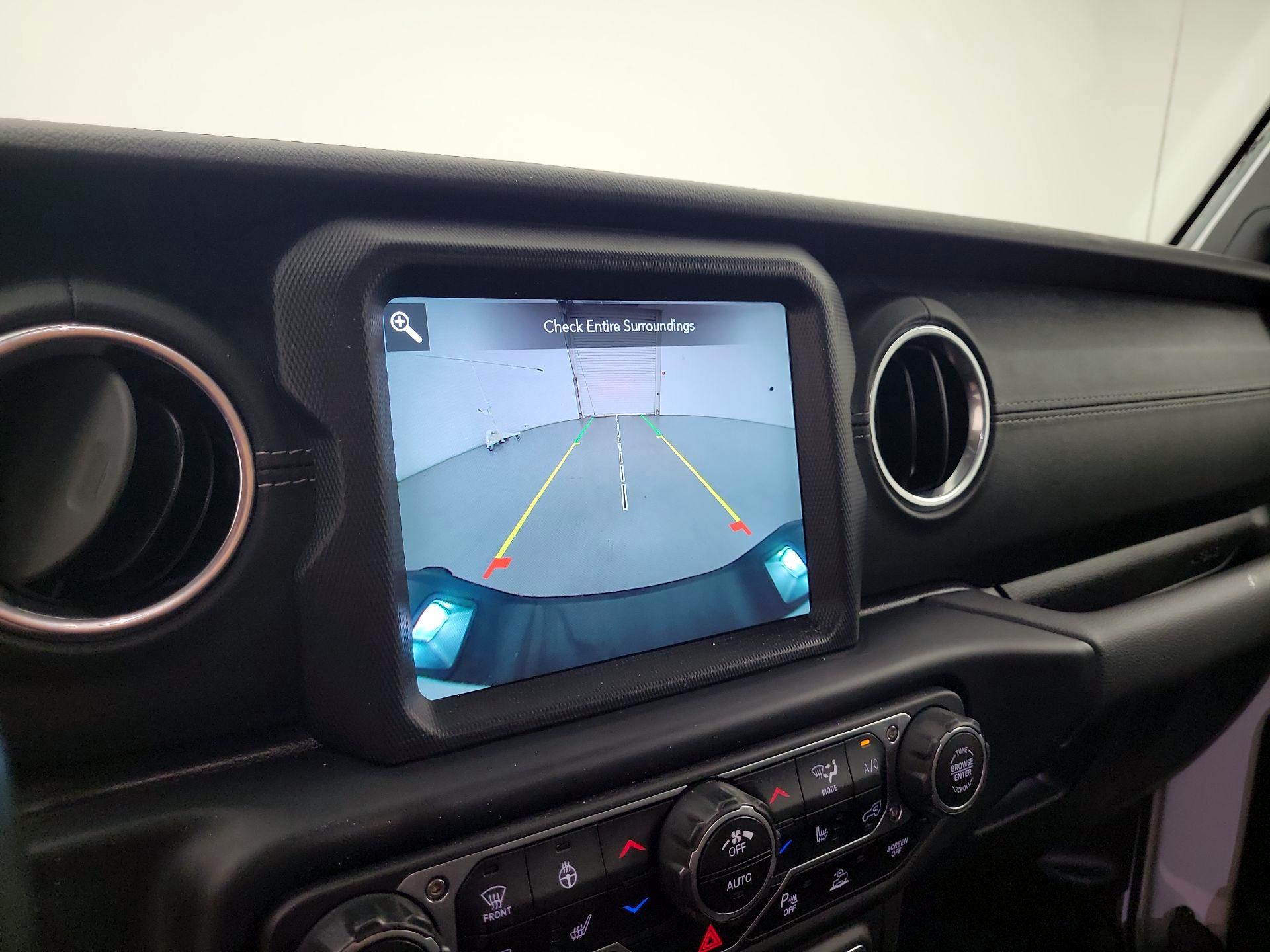 Thumbnail: 2021 Jeep Gladiator - 15