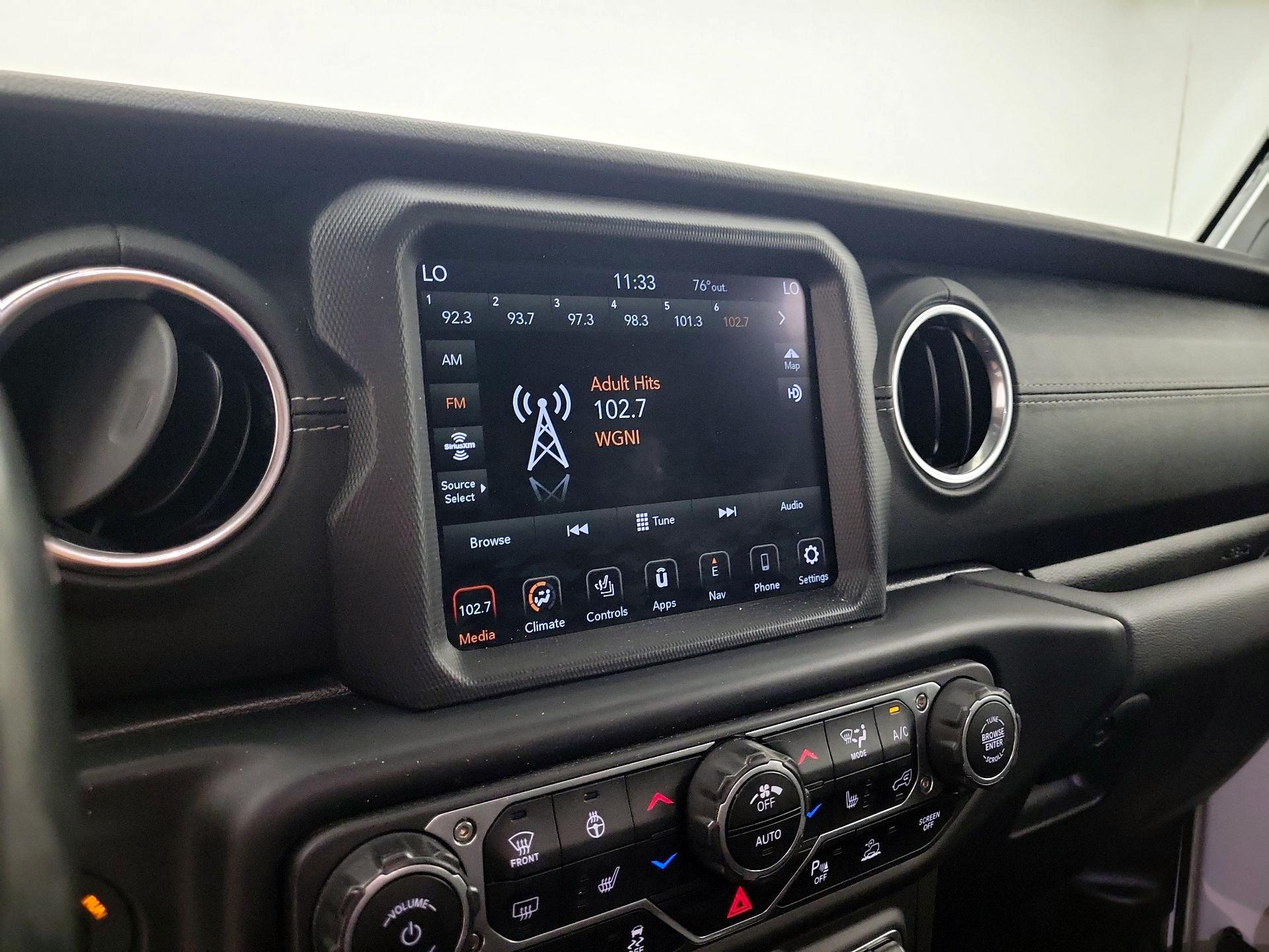 Thumbnail: 2021 Jeep Gladiator - 16