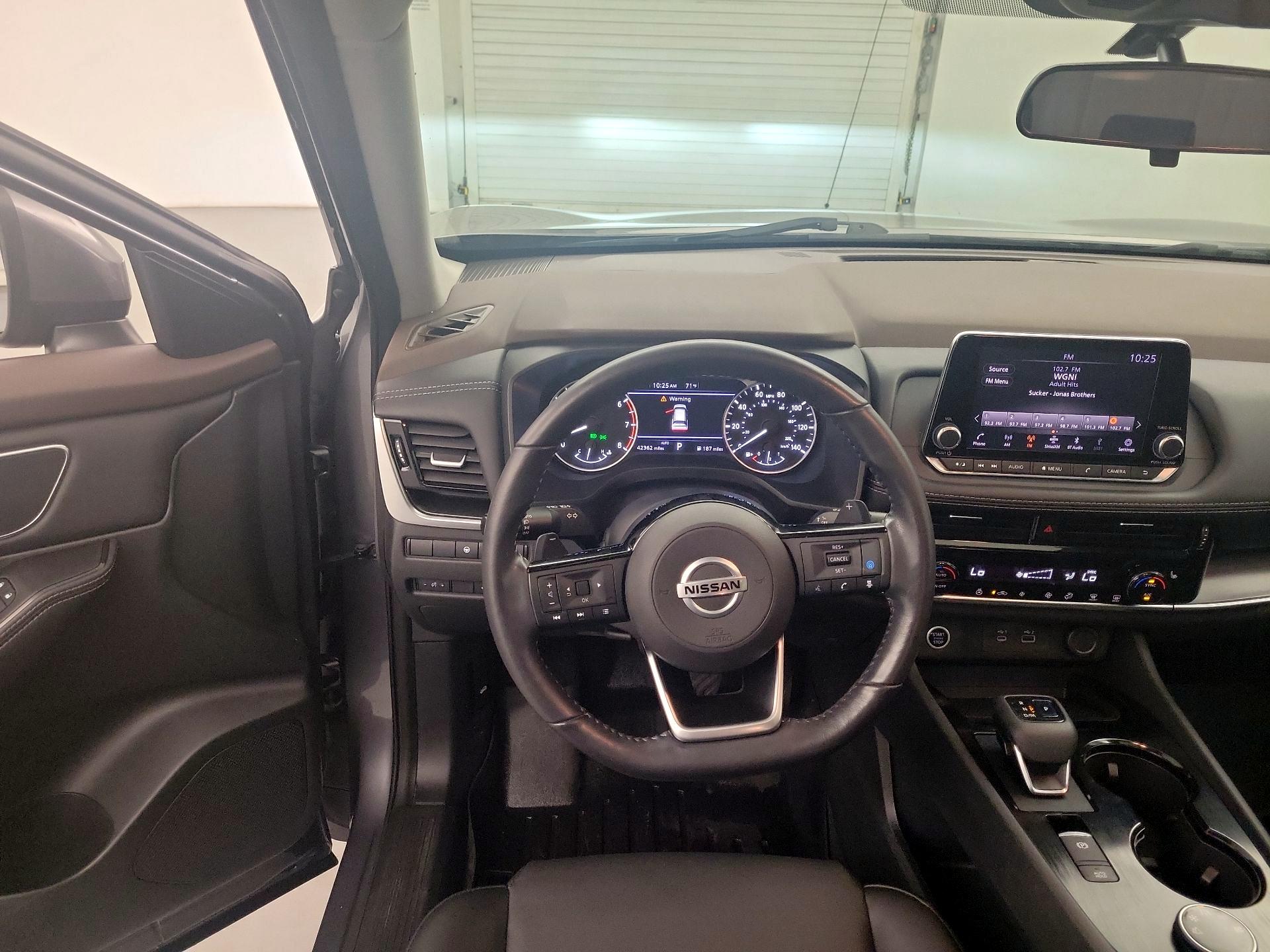 Thumbnail: 2021 Nissan Rogue - 10