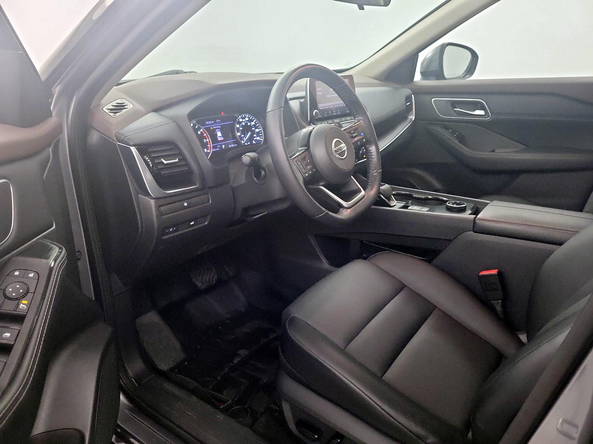 Thumbnail: 2021 Nissan Rogue - 11