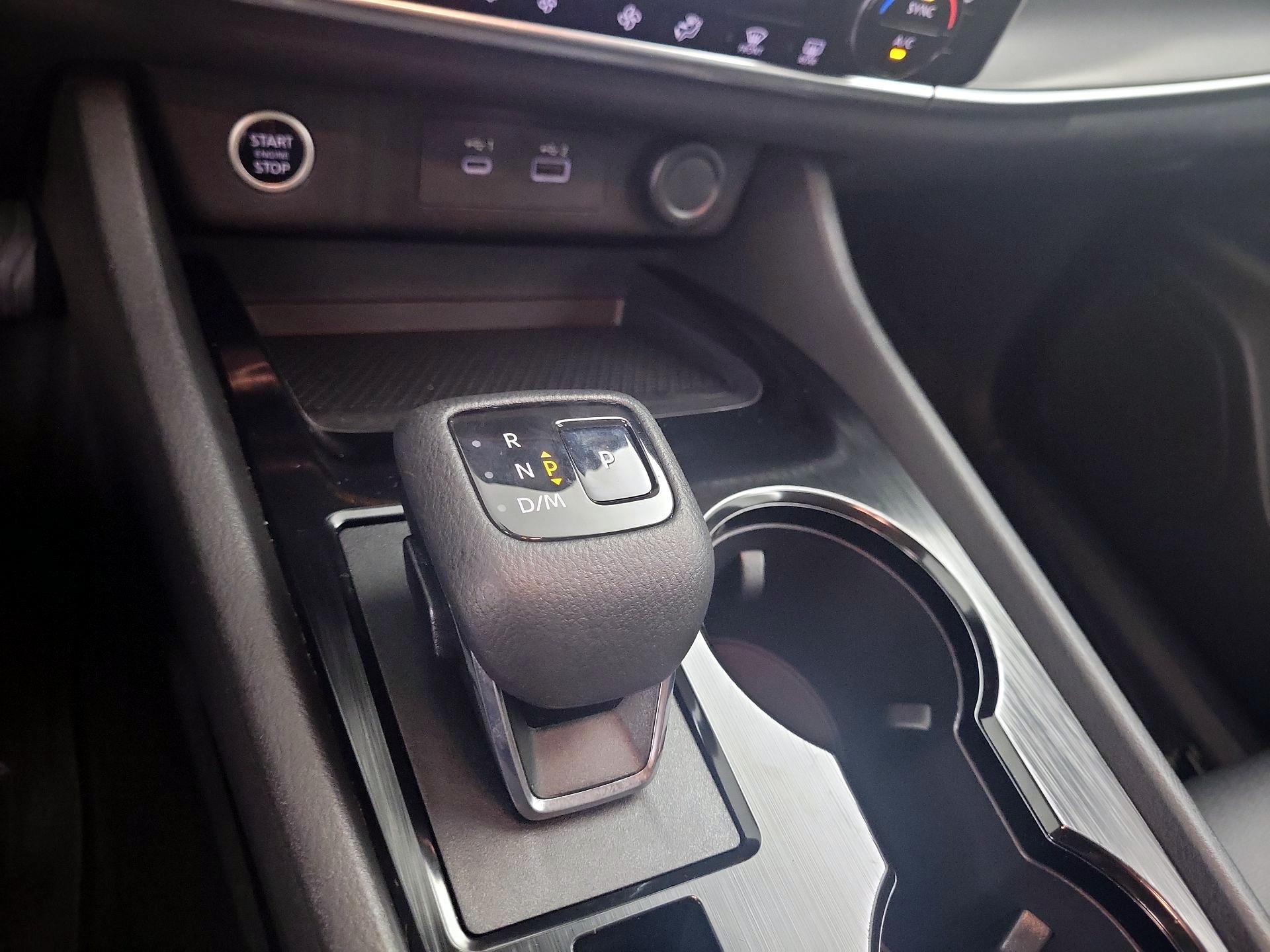 Thumbnail: 2021 Nissan Rogue - 17