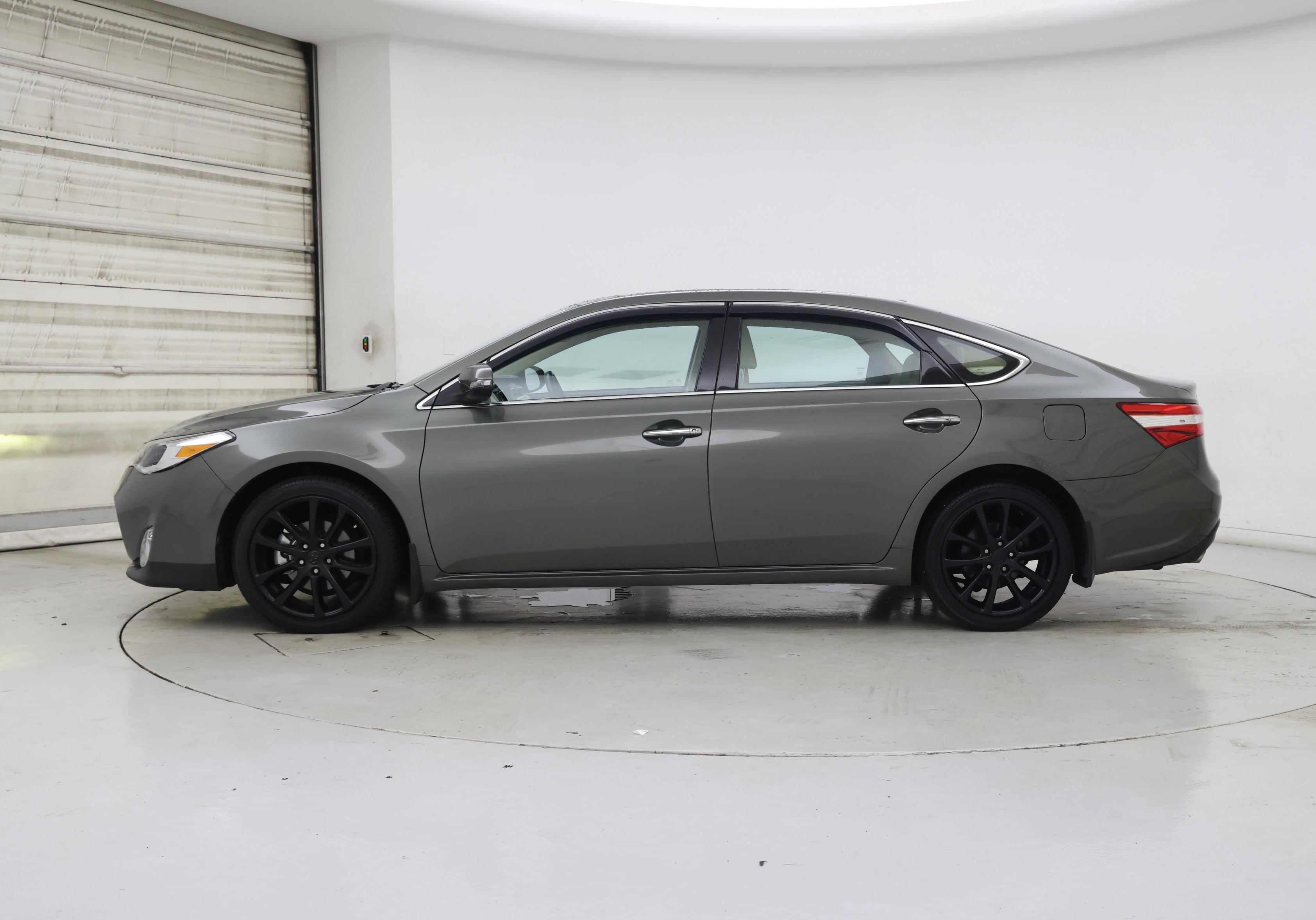 Thumbnail: 2014 Toyota Avalon - 3