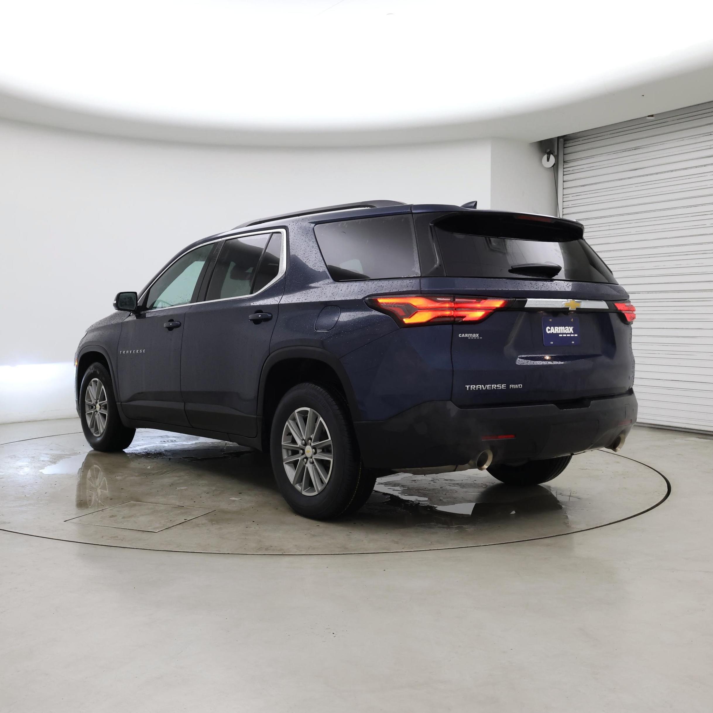 Thumbnail: 2023 Chevrolet Traverse - 2