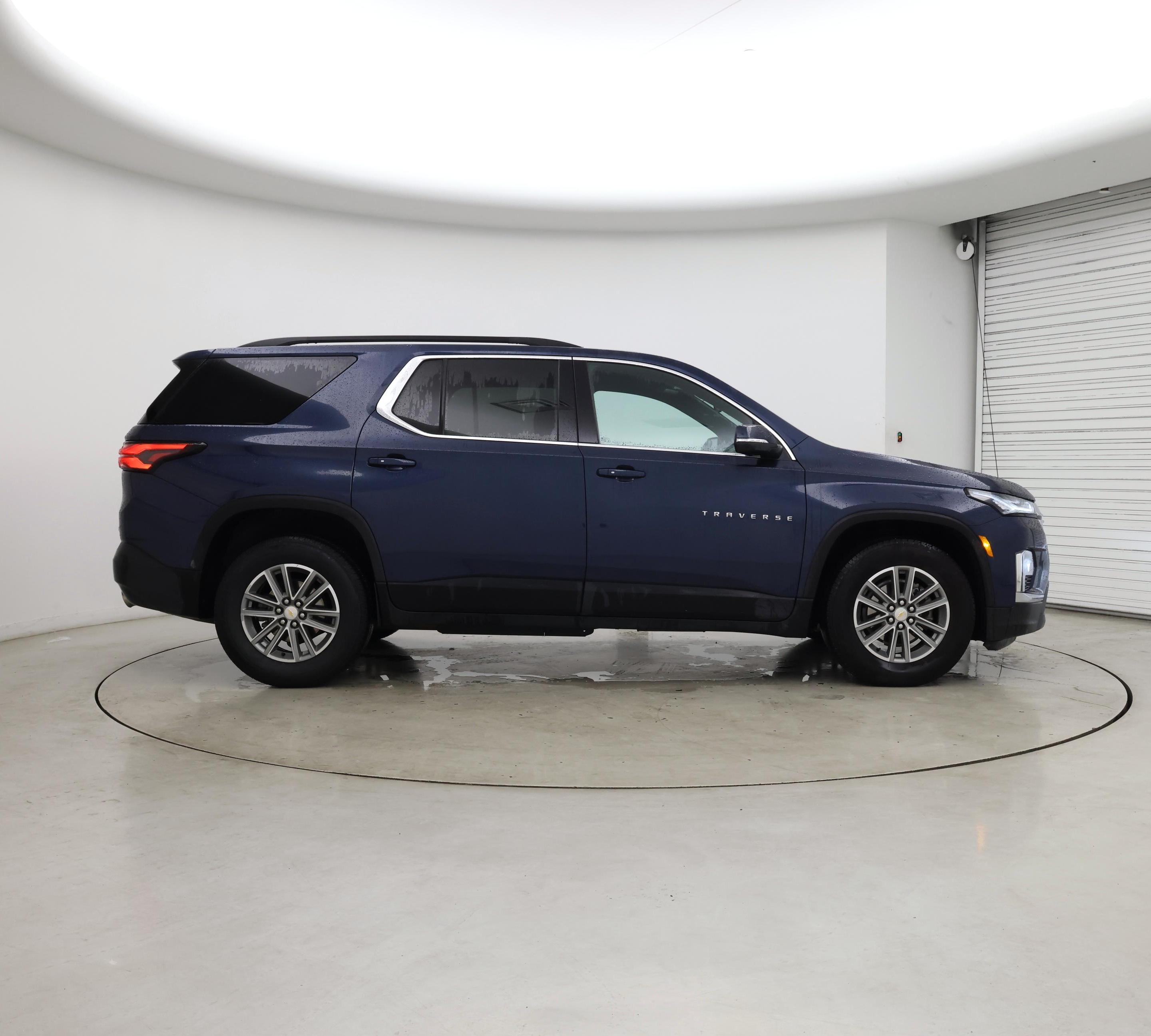 Thumbnail: 2023 Chevrolet Traverse - 7