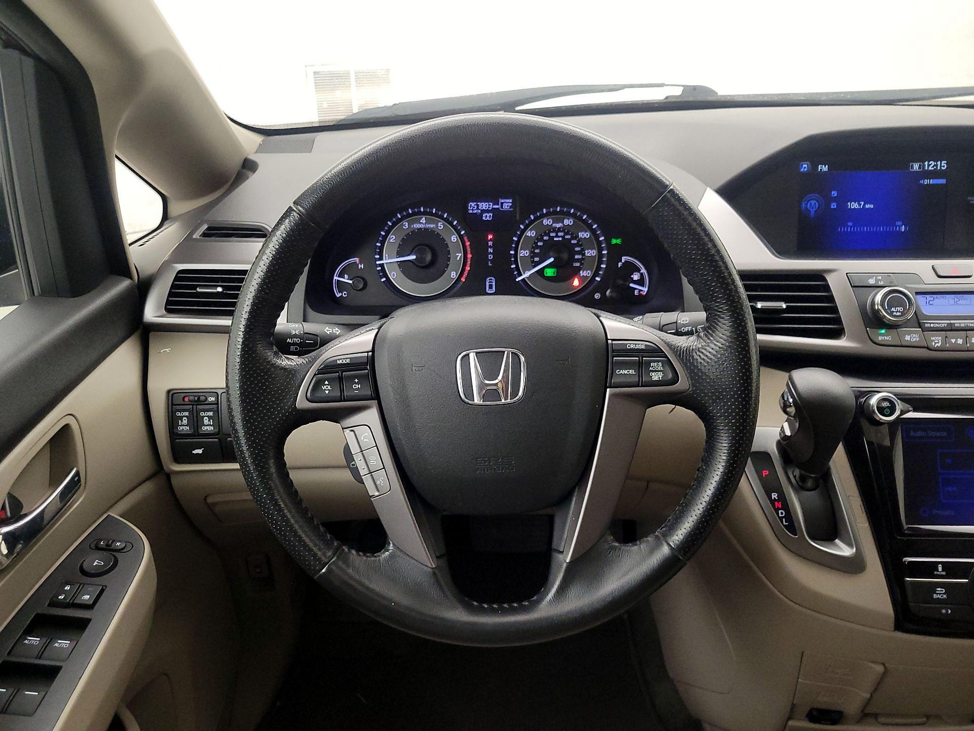 Thumbnail: 2015 Honda Odyssey - 10