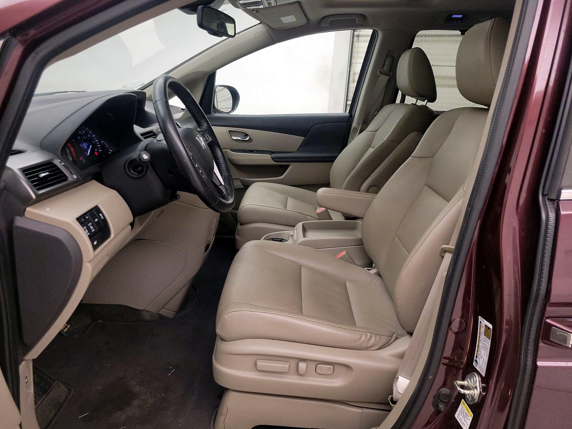 Thumbnail: 2015 Honda Odyssey - 11