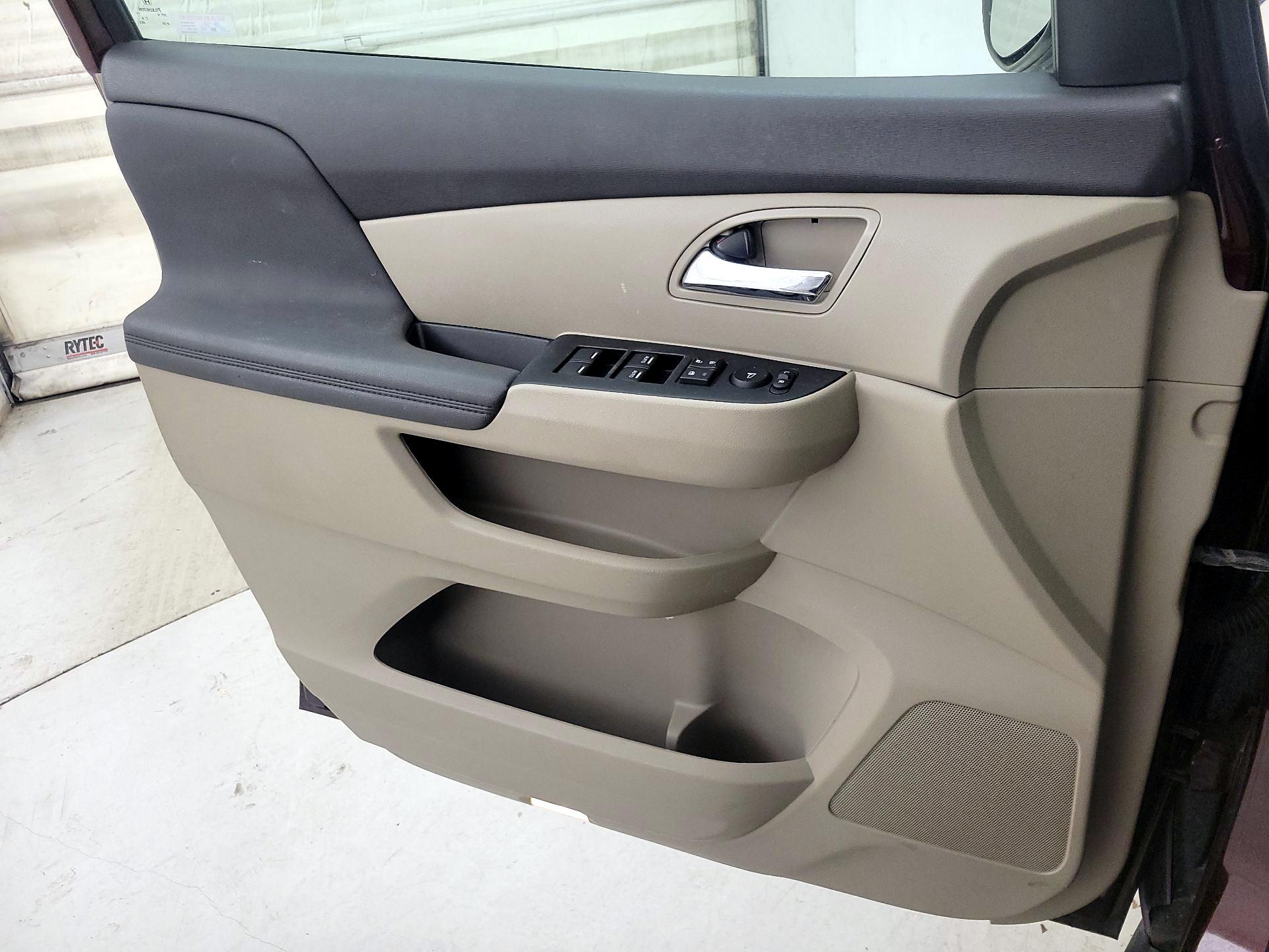 Thumbnail: 2015 Honda Odyssey - 12