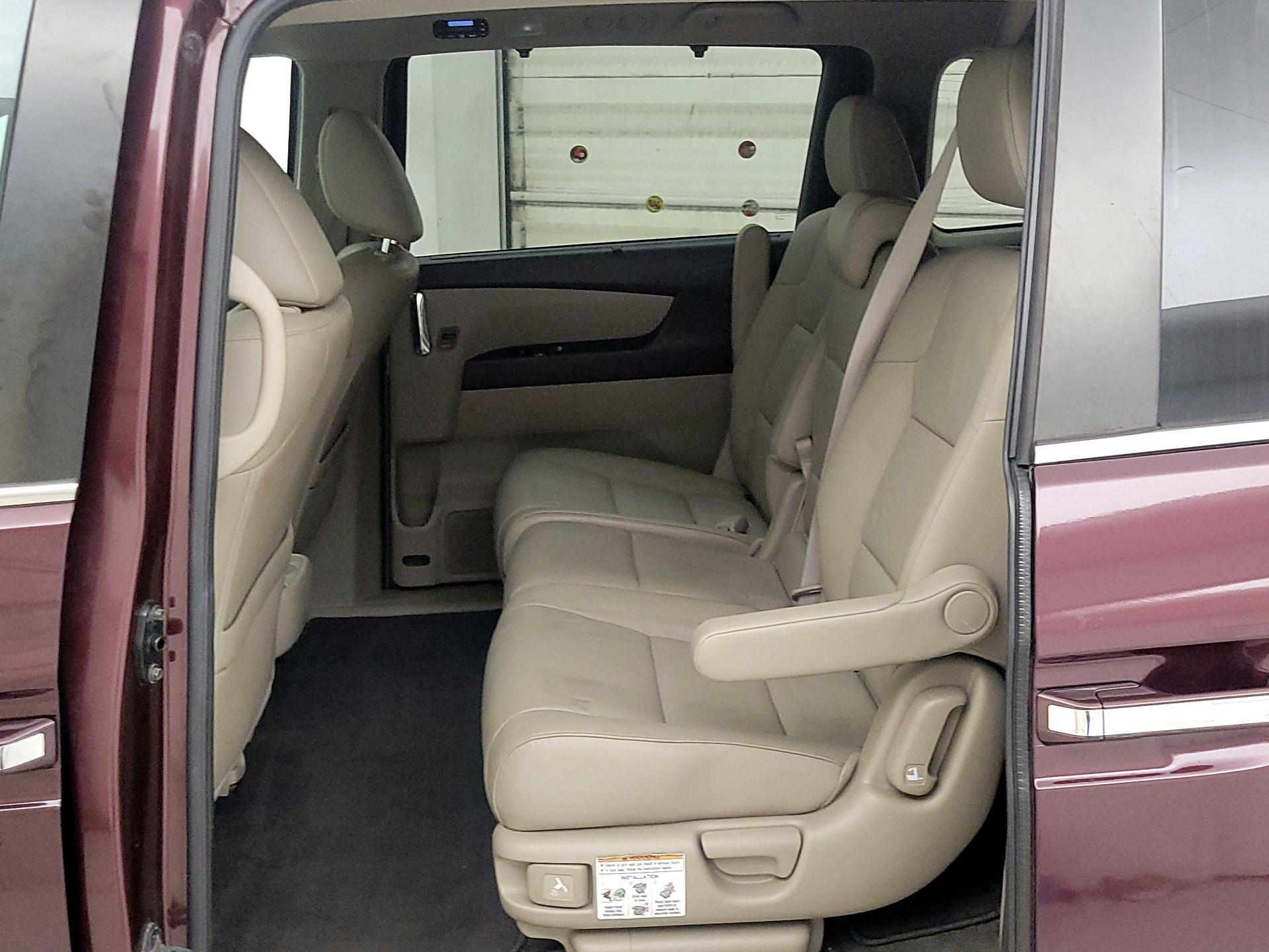 Thumbnail: 2015 Honda Odyssey - 20