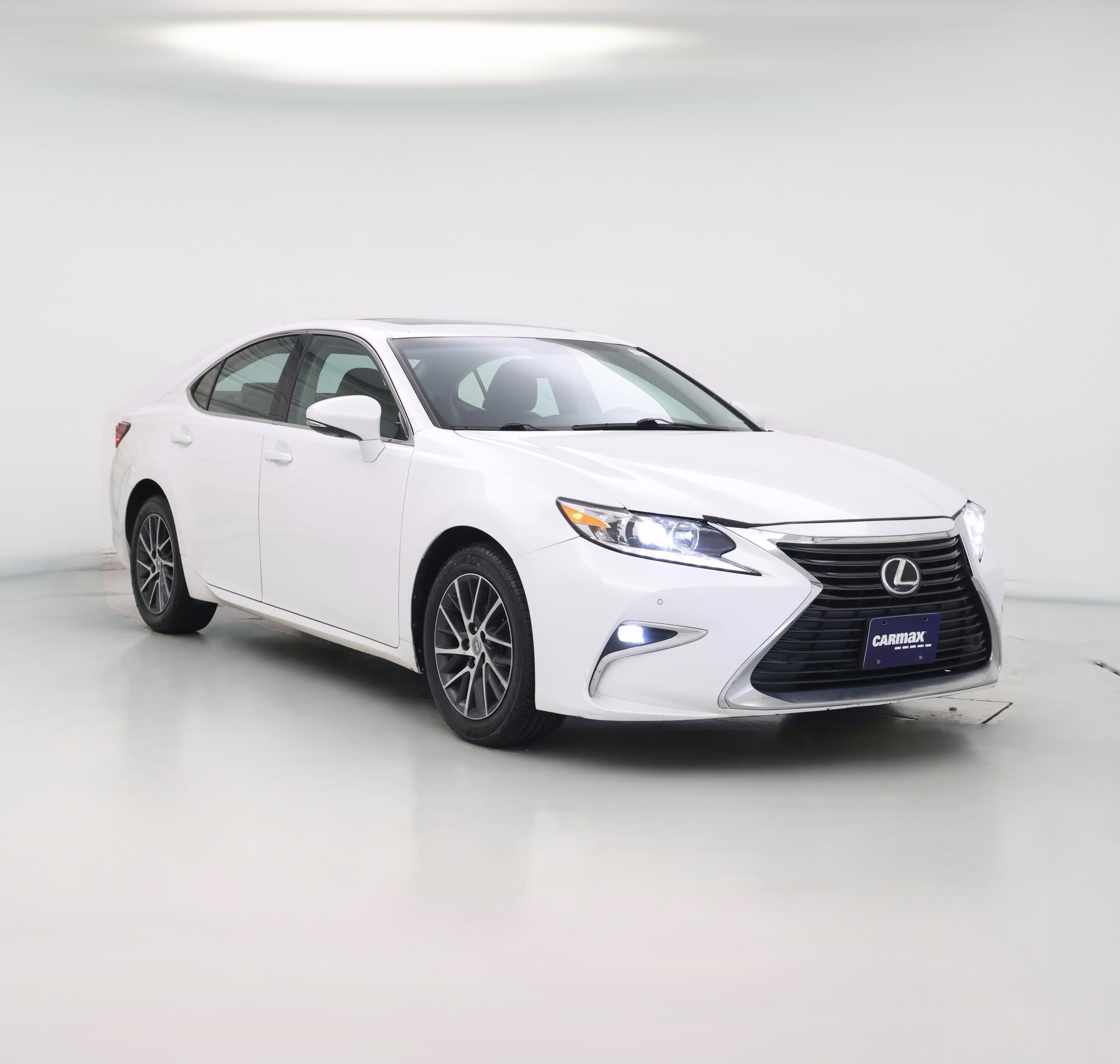 Thumbnail: 2016 Lexus ES - 1