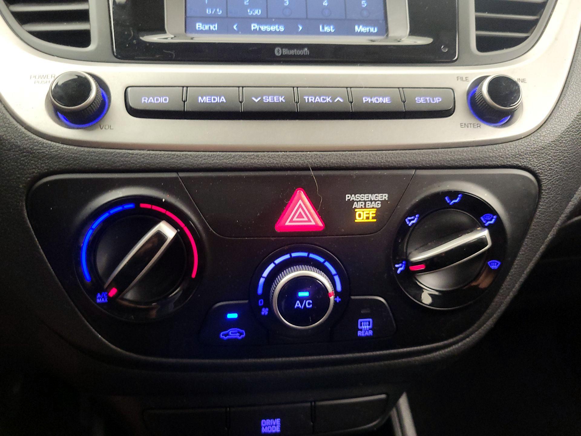 Thumbnail: 2018 Hyundai Accent - 16