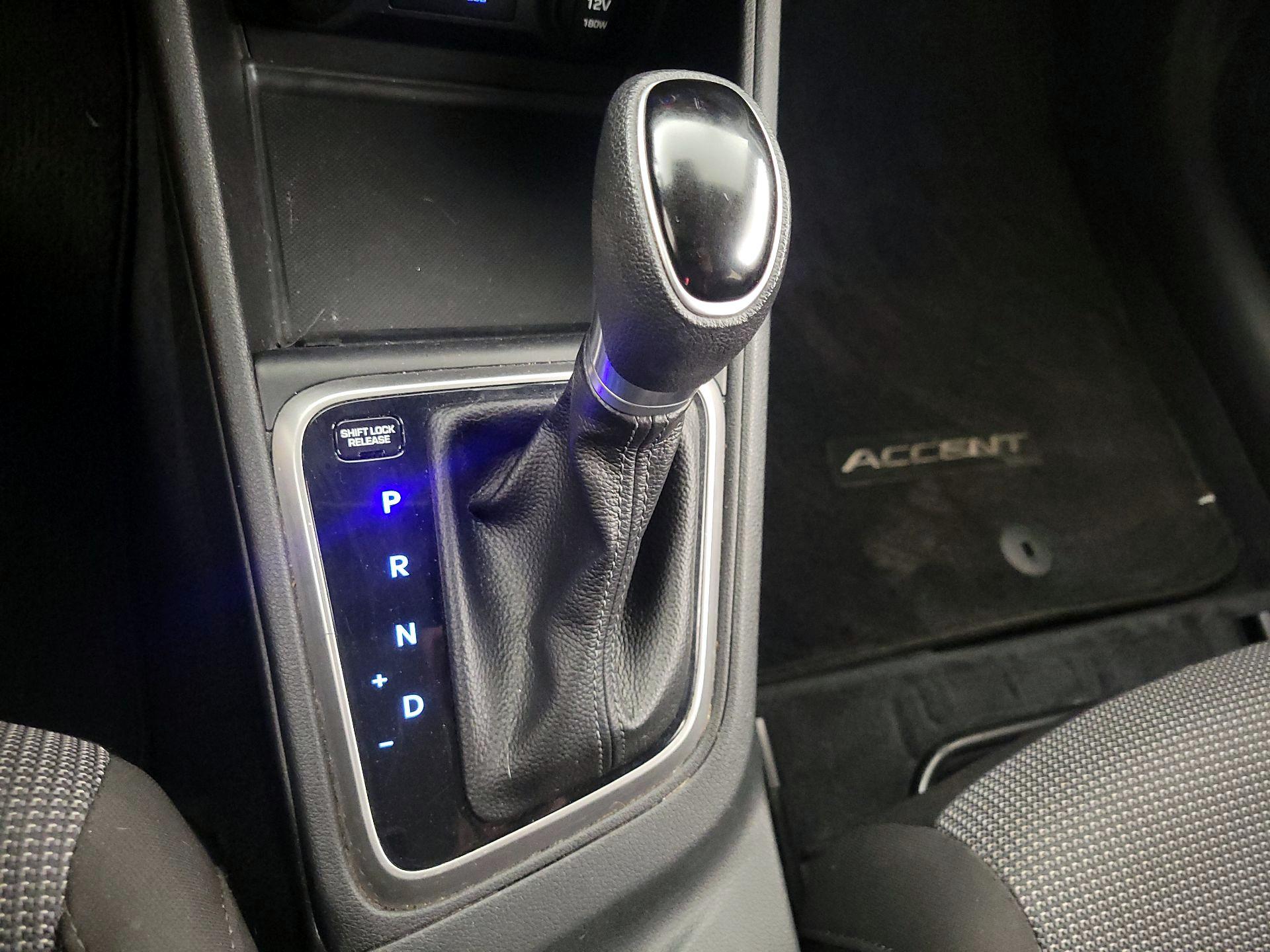 Thumbnail: 2018 Hyundai Accent - 17