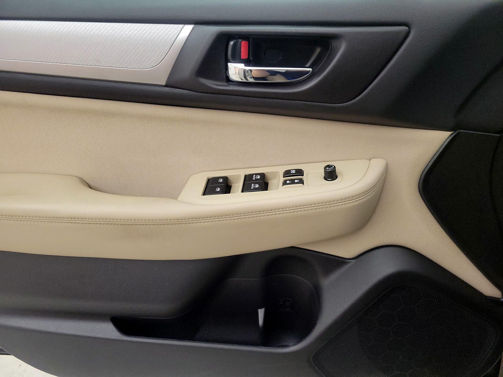 Thumbnail: 2016 Subaru Outback - 12