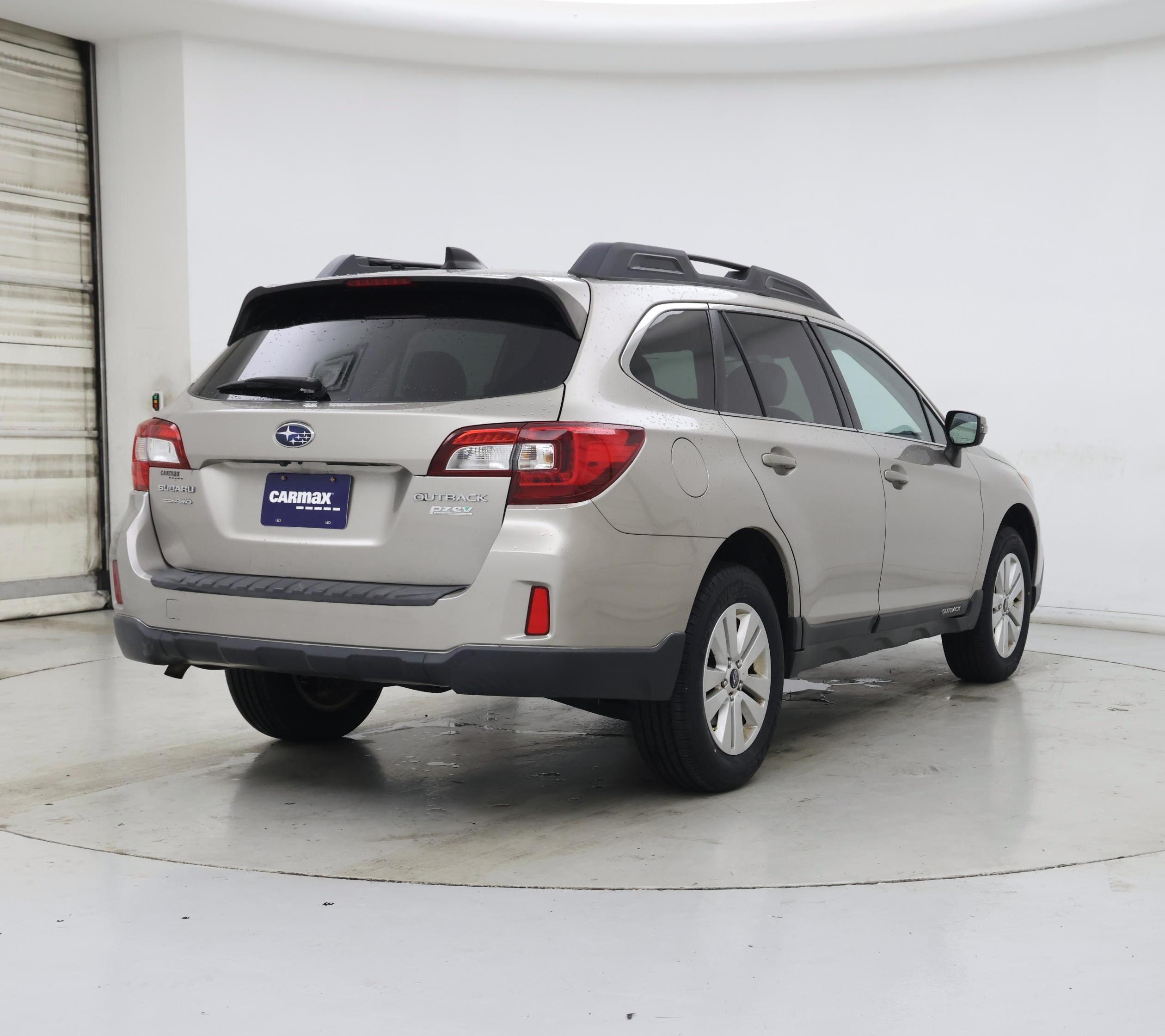 Thumbnail: 2016 Subaru Outback - 8