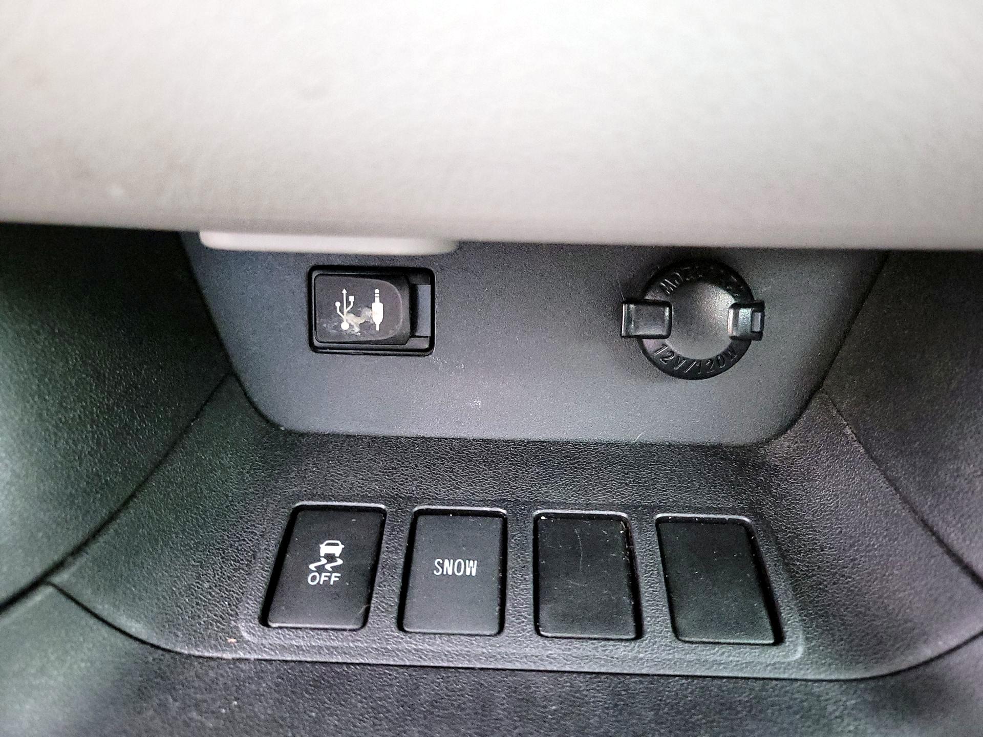 Thumbnail: 2014 Toyota Highlander - 19