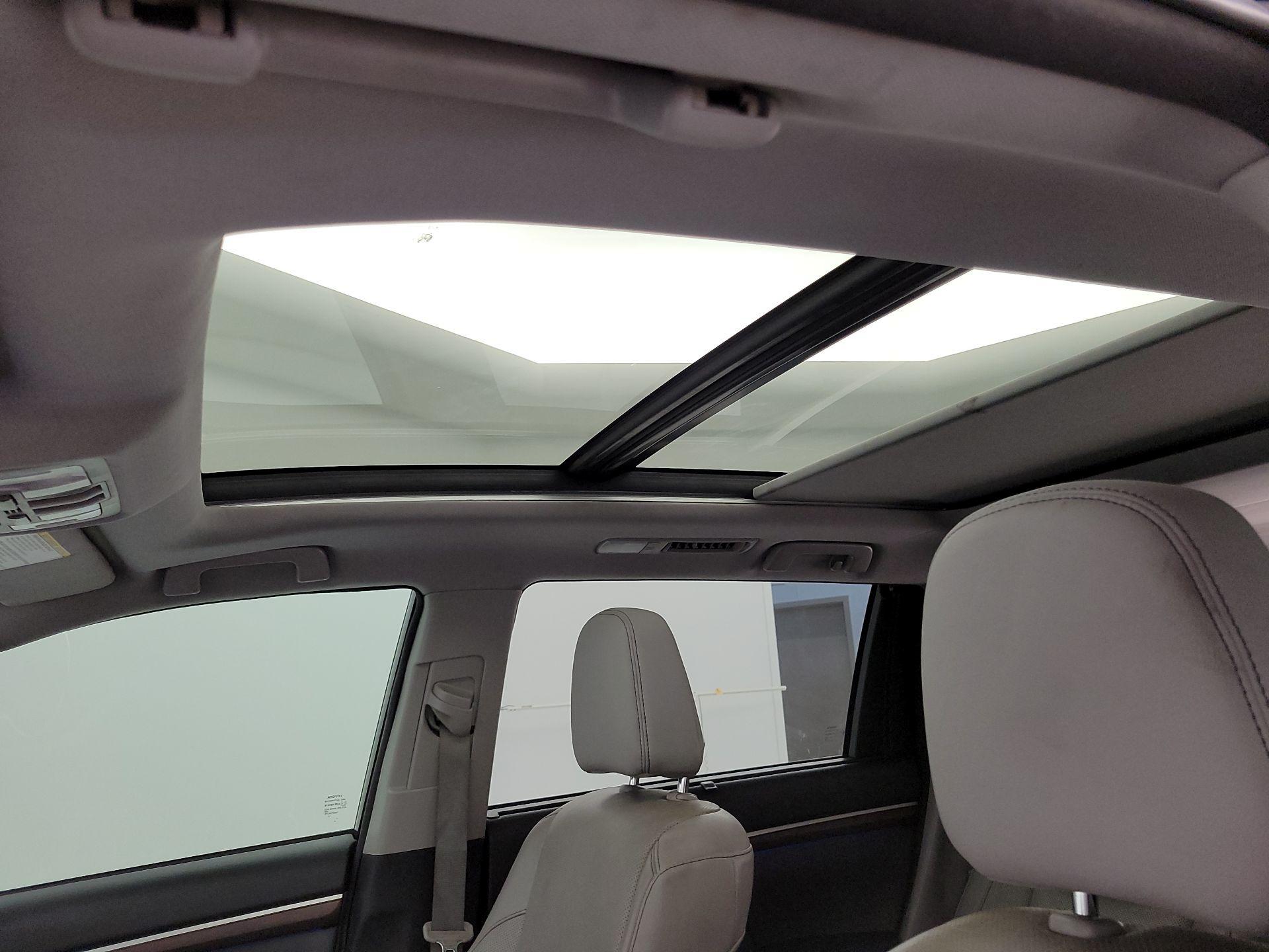 Thumbnail: 2014 Toyota Highlander - 20