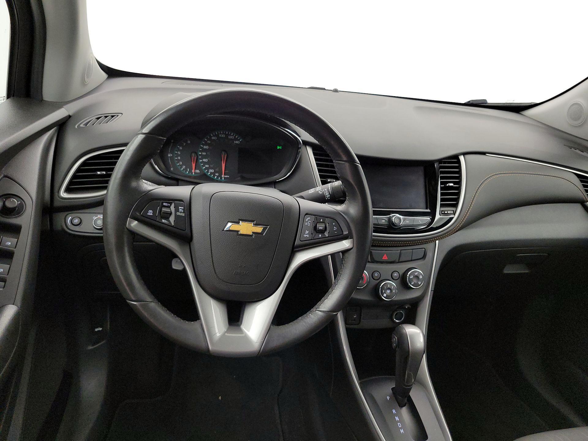 Thumbnail: 2022 Chevrolet Trax - 10