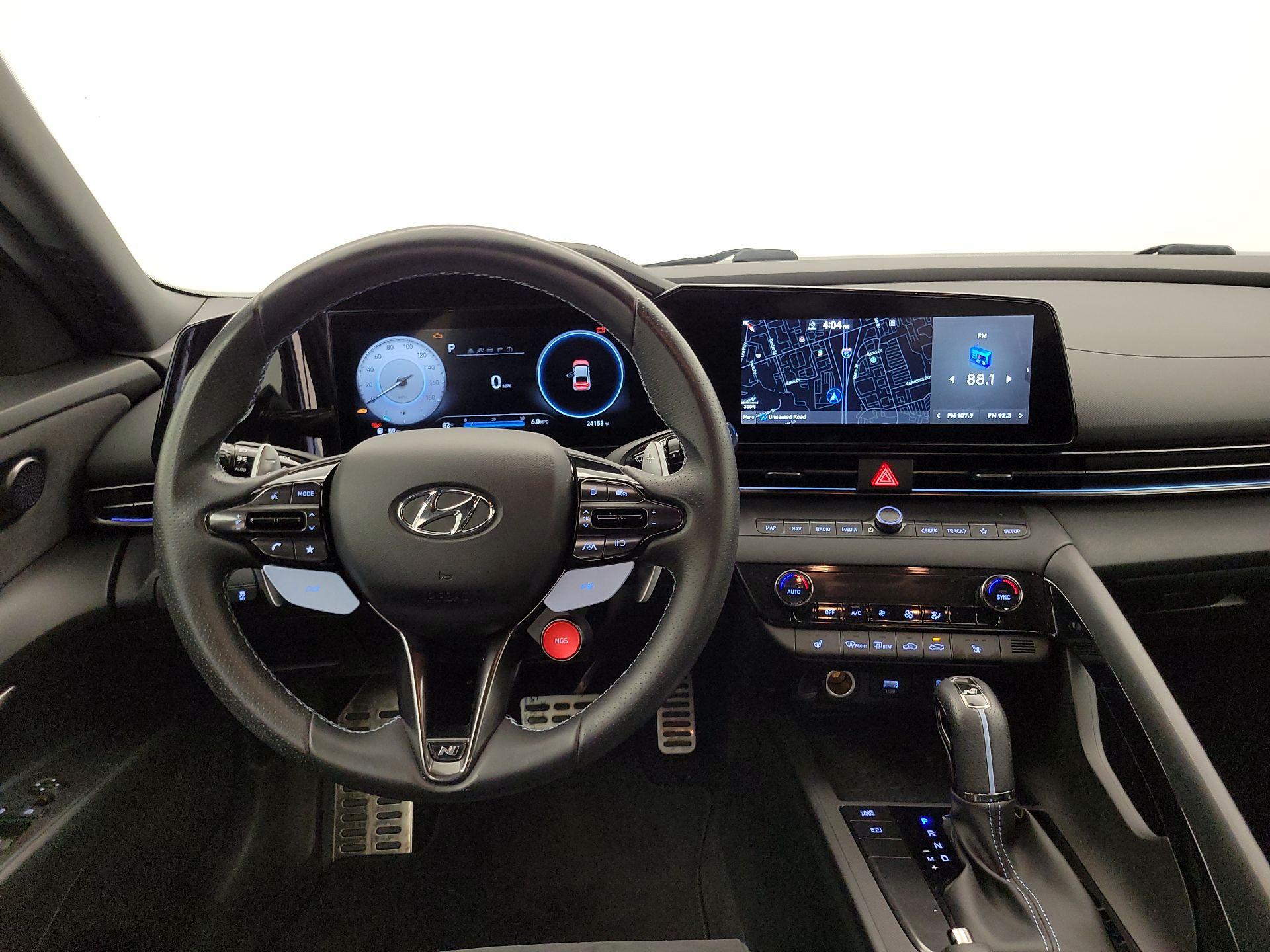 Thumbnail: 2022 Hyundai Elantra - 10
