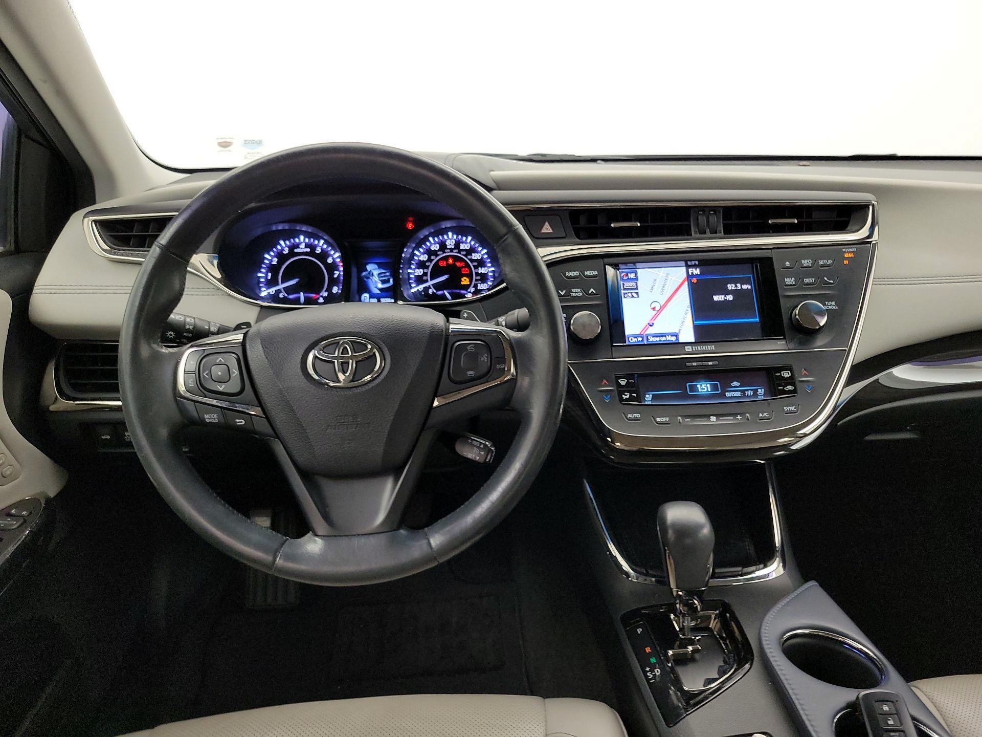 Thumbnail: 2014 Toyota Avalon - 10
