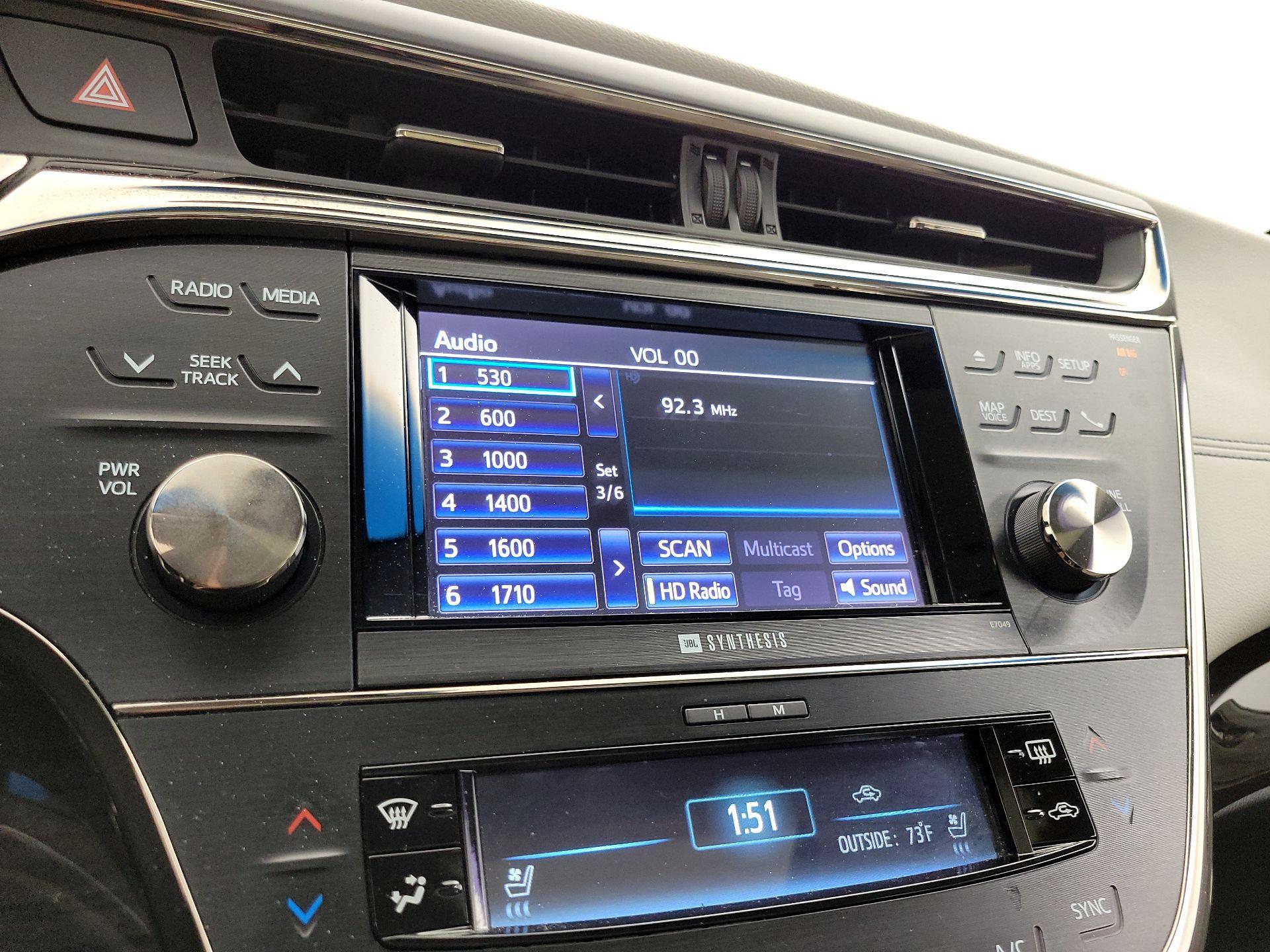 Thumbnail: 2014 Toyota Avalon - 16
