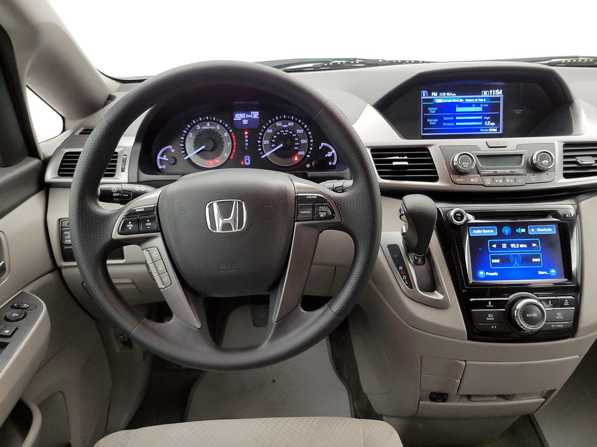 Thumbnail: 2014 Honda Odyssey - 10