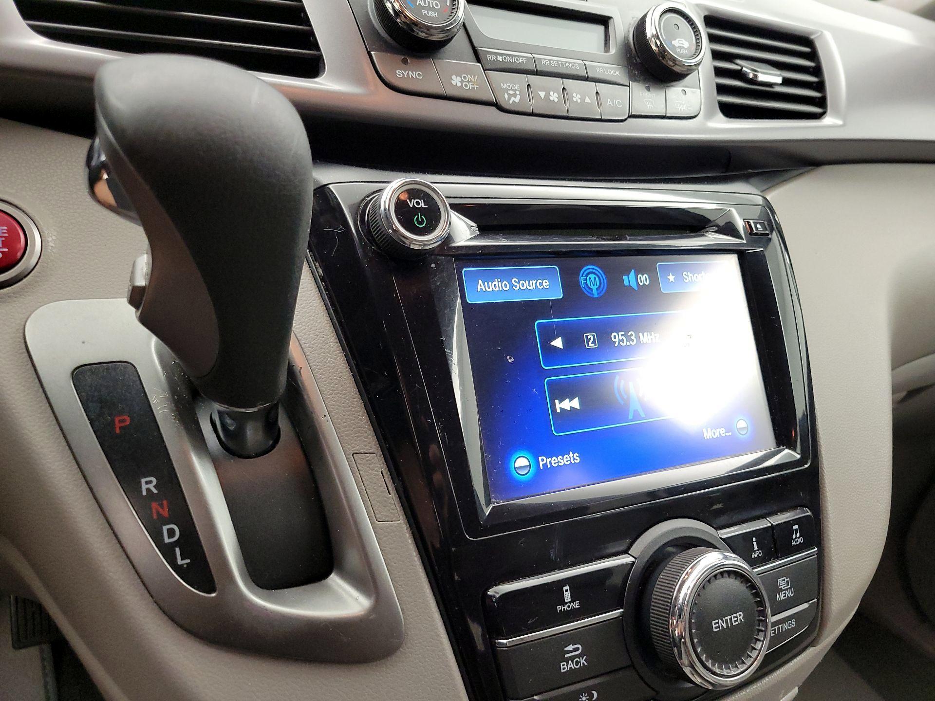 Thumbnail: 2014 Honda Odyssey - 15