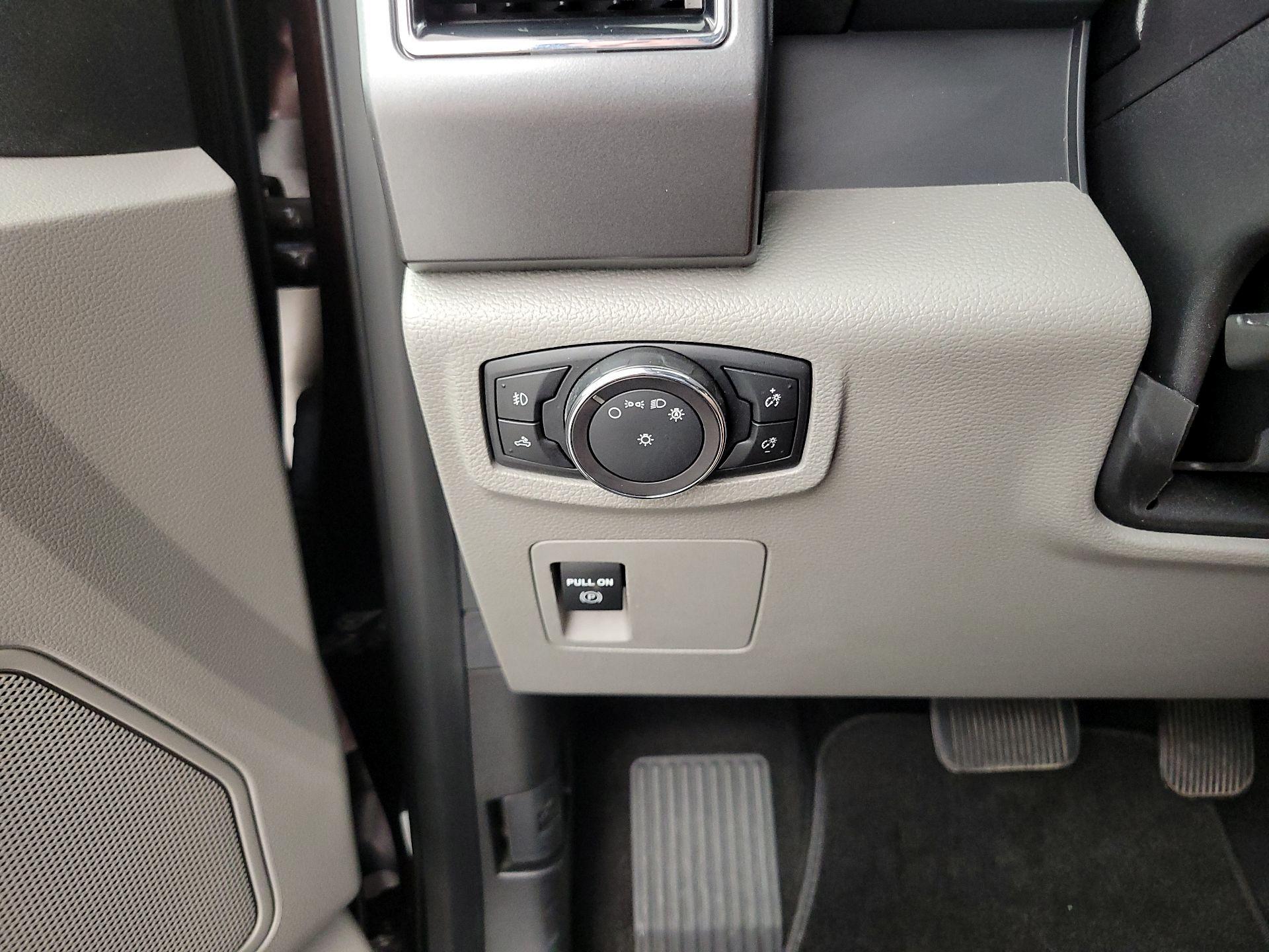 Thumbnail: 2018 Ford F-150 - 13