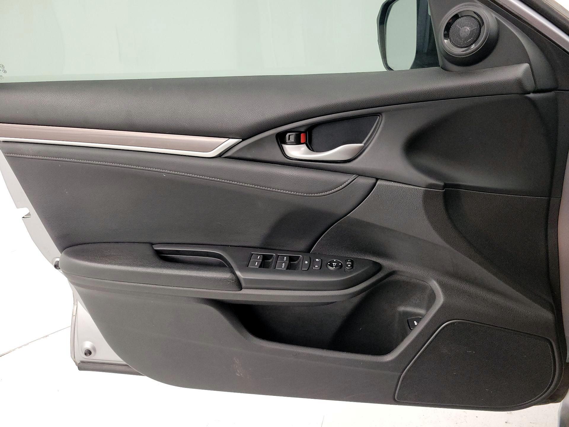 Thumbnail: 2019 Honda Civic - 12