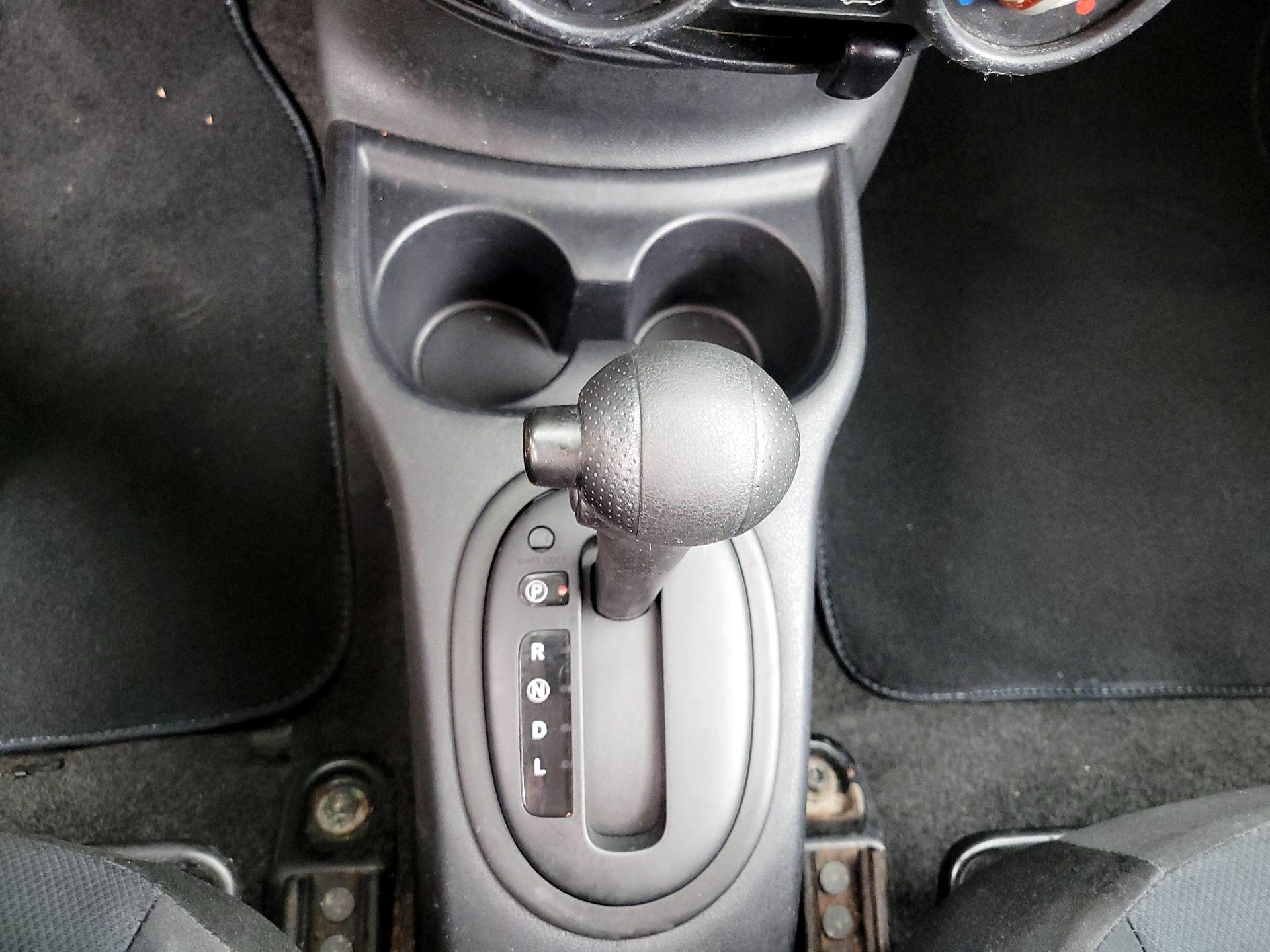 Thumbnail: 2014 Nissan Versa Note - 16